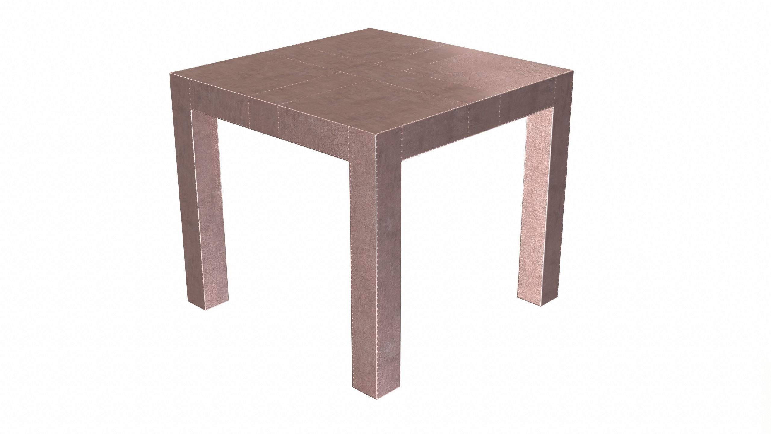 Centres de table carrés de boissons Art Déco en cuivre martelé fin par Alison Spear en vente 2