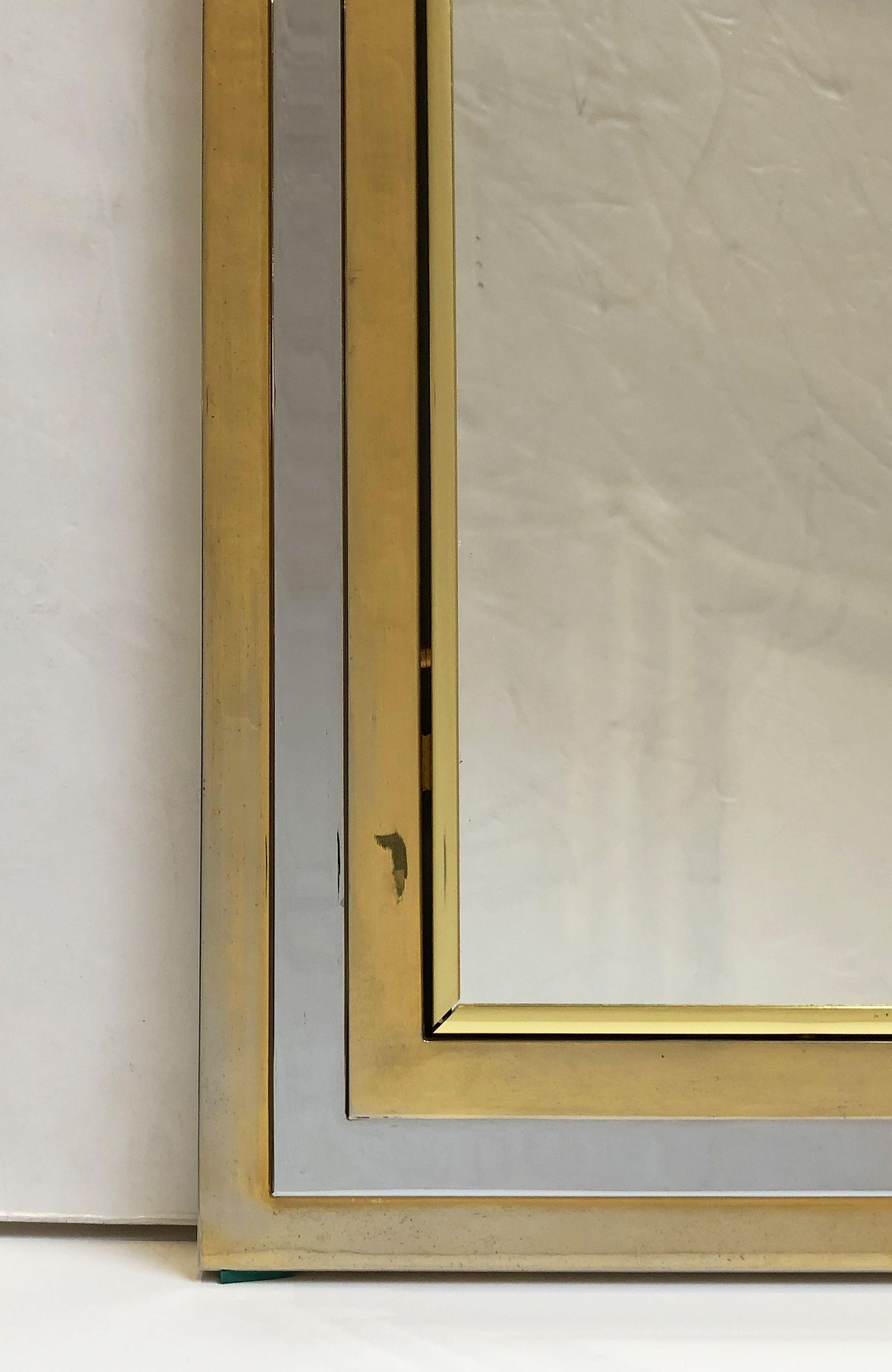 20th Century Art Deco Style Square Mirror of Brass and Chrome from England (Diameter 35 1/2)