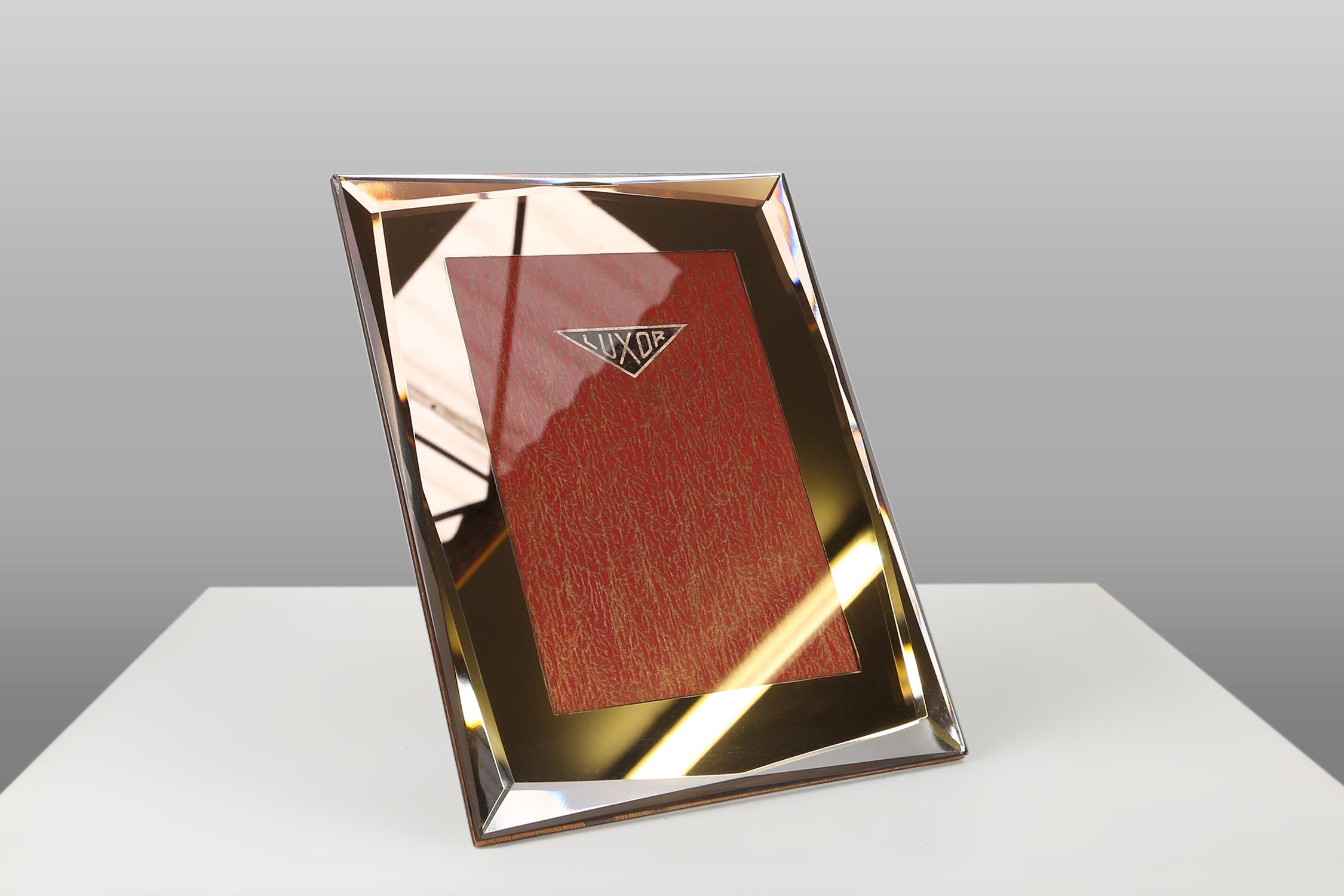 French Art Deco square standing frame in wood with pink cut mirror glass 1930 For Sale