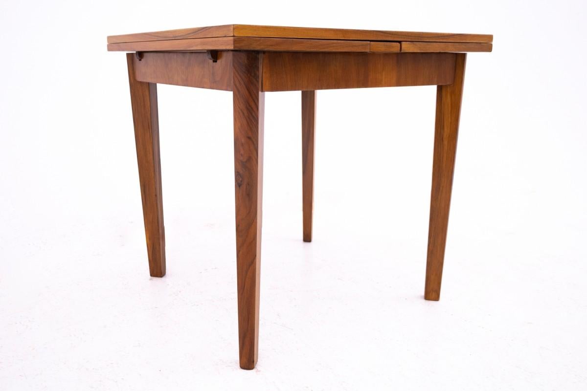 Table carrée Art déco, Pologne, années 1940. Bon état - En vente �à Chorzów, PL