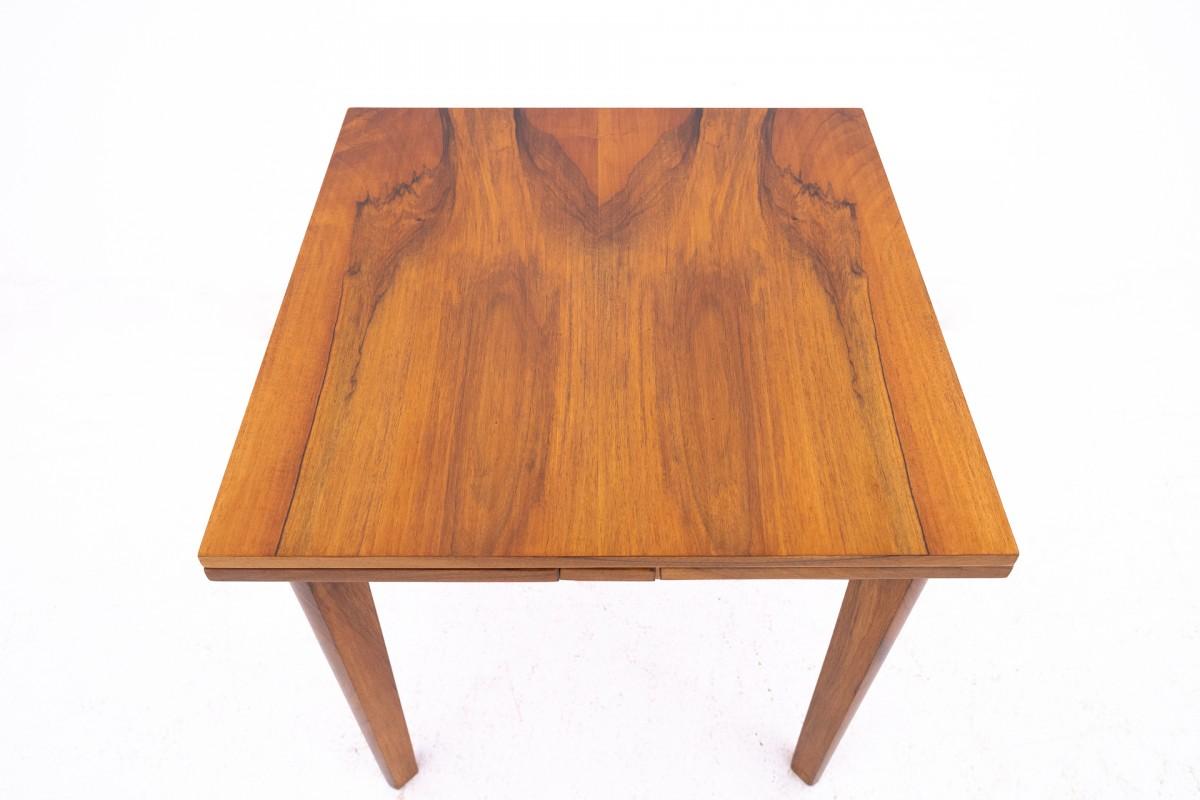 20ième siècle Table carrée Art déco, Pologne, années 1940. en vente