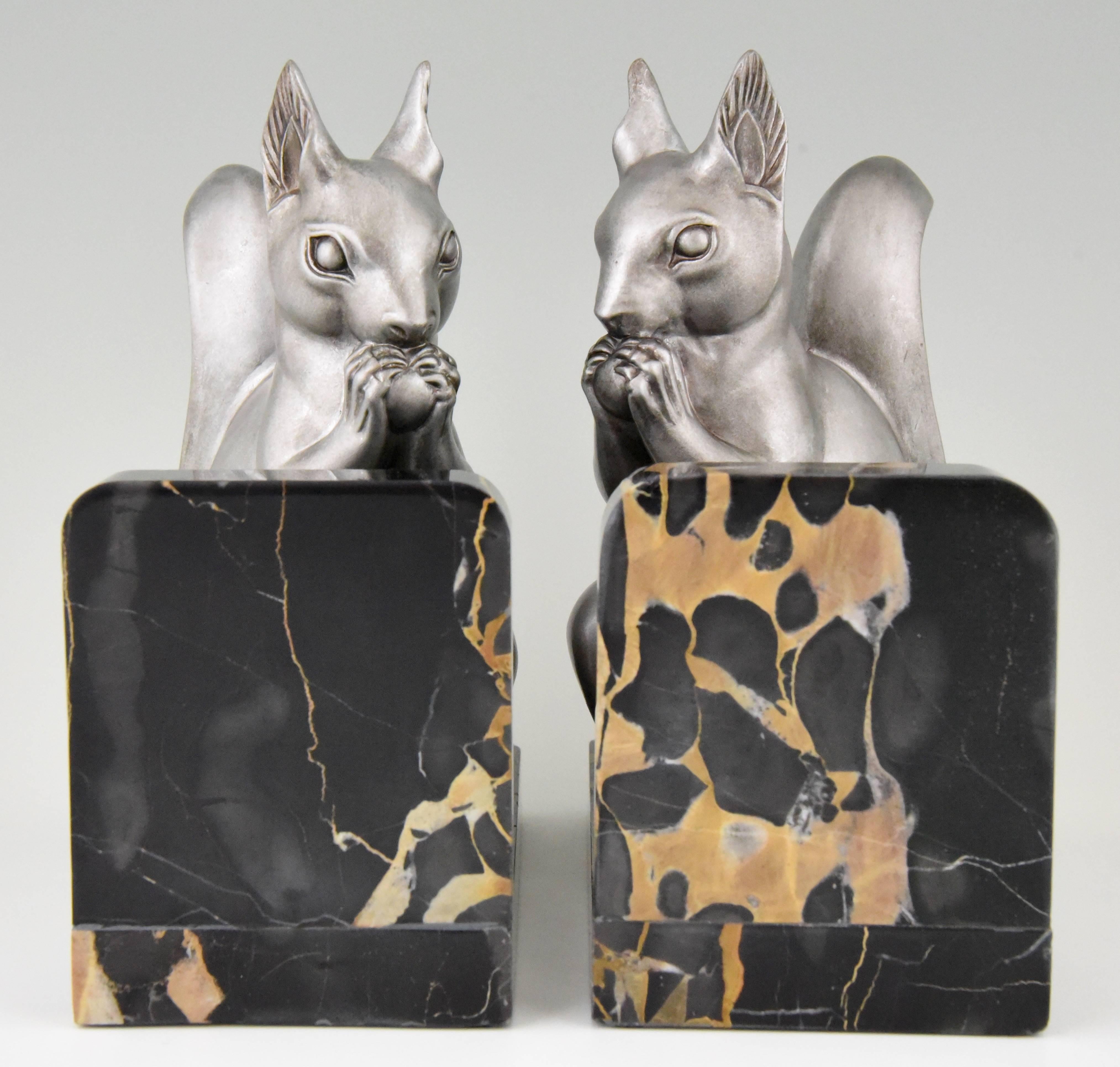 Art Deco Squirrel Bookends by M. Font France, 1930 In Good Condition In Antwerp, BE