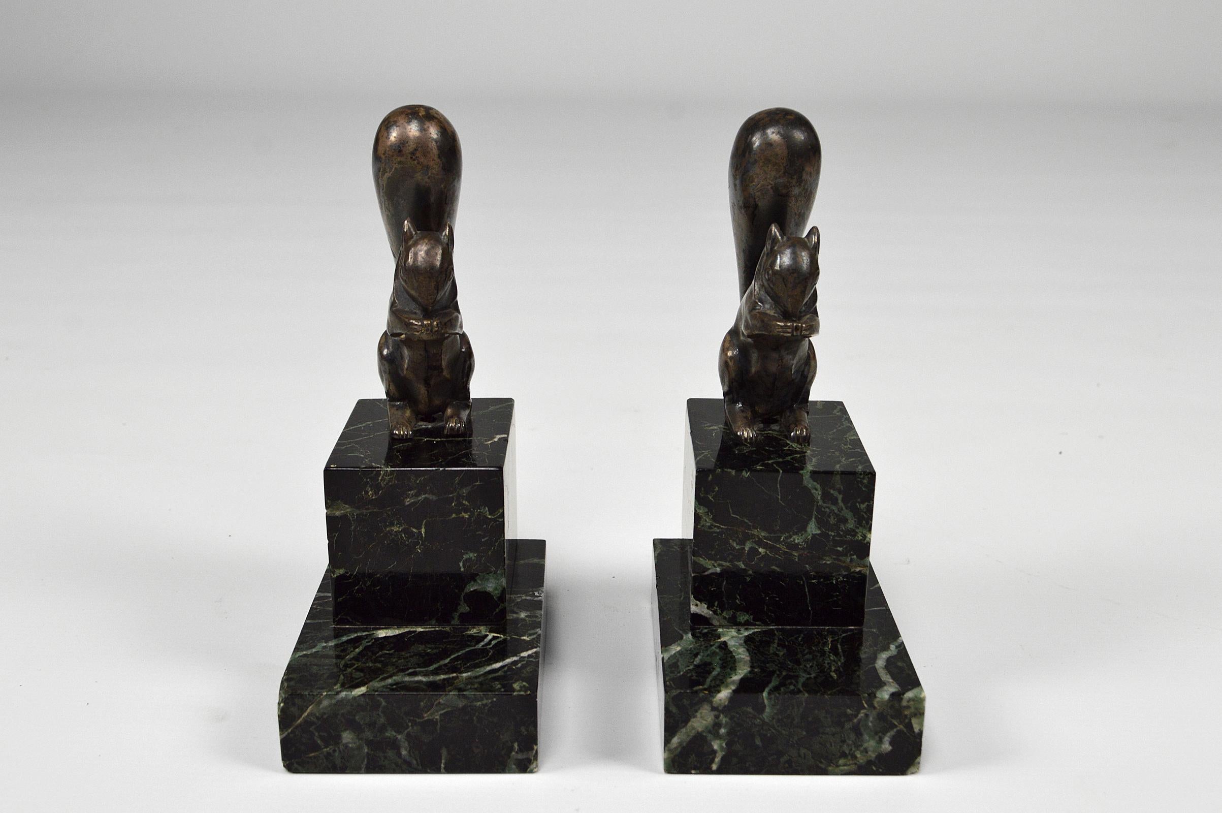 Art Deco Squirrel Bookends in Silvered Bronze, by Marcel Guillemard For Sale 1