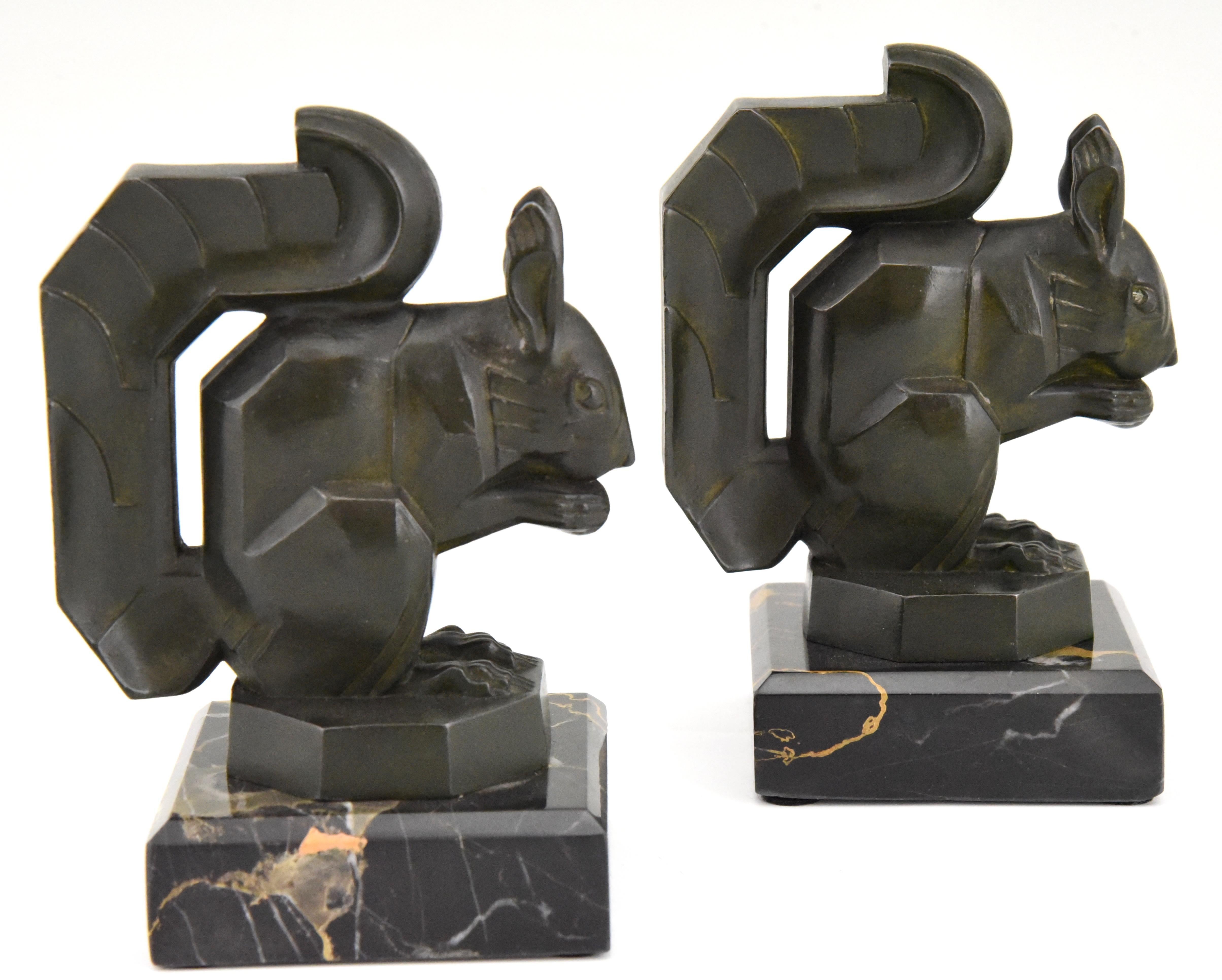 Art Deco Squirrel Bookends Max Le Verrier France 1930 Original In Good Condition In Antwerp, BE