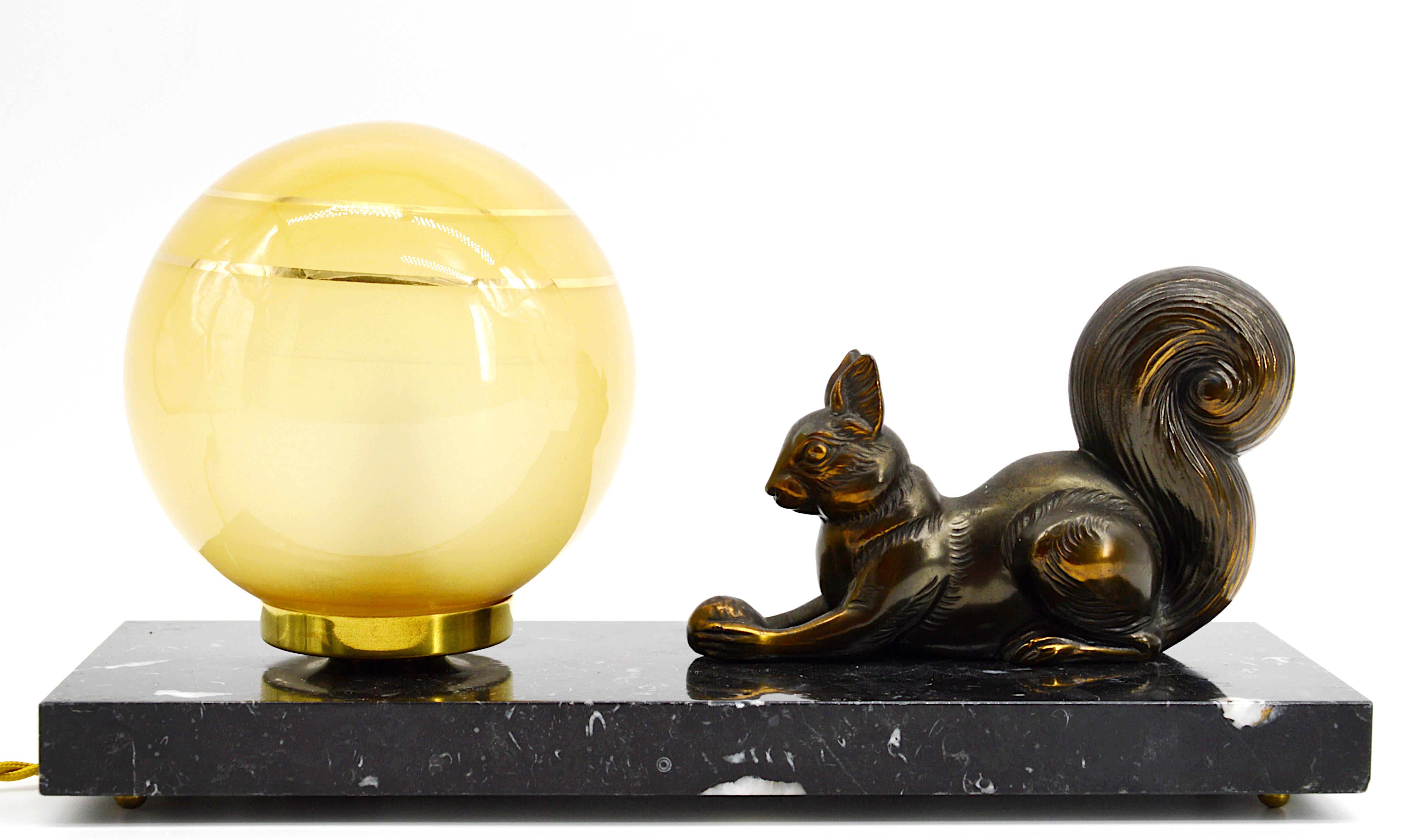 Art Deco Squirrel Table Lamp Night-Light, 1920 In Good Condition For Sale In Saint-Amans-des-Cots, FR