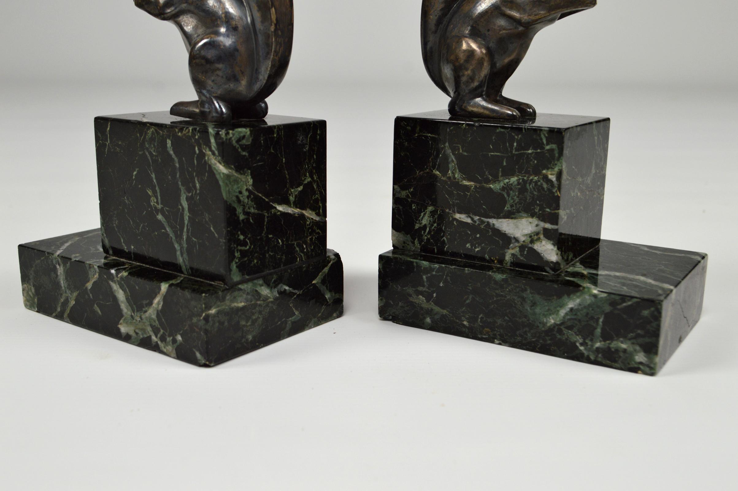 Art Deco Squirrels Bookends, Bronze, Marcel Guillemard, France, circa 1930 For Sale 10