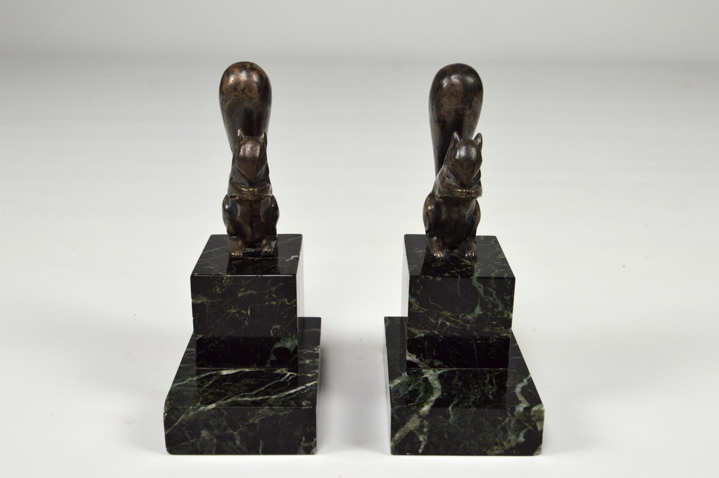 Silvered Art Deco Squirrels Bookends, Bronze, Marcel Guillemard, France, circa 1930 For Sale
