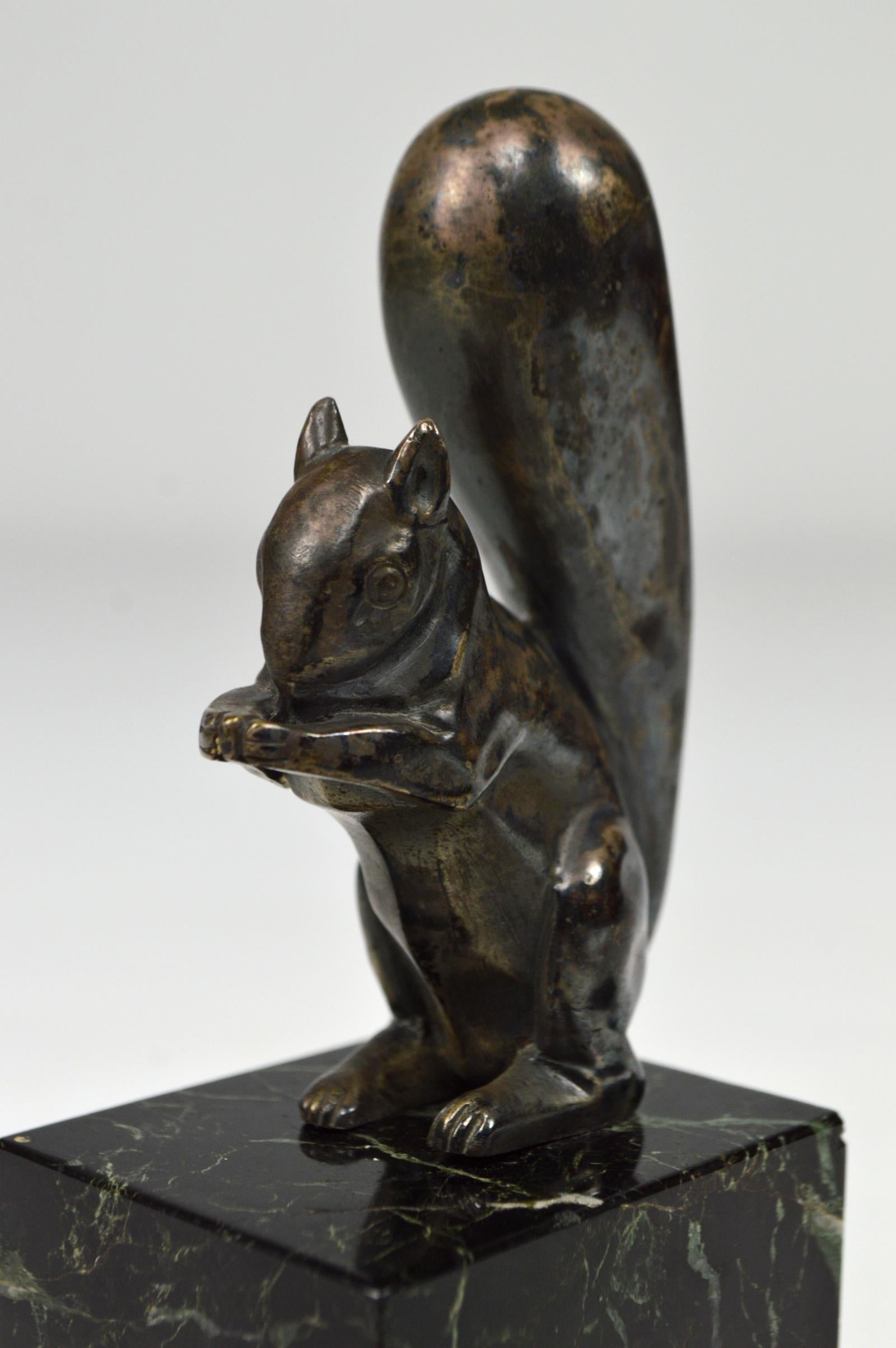 Art Deco Squirrels Bookends, Bronze, Marcel Guillemard, France, circa 1930 For Sale 2