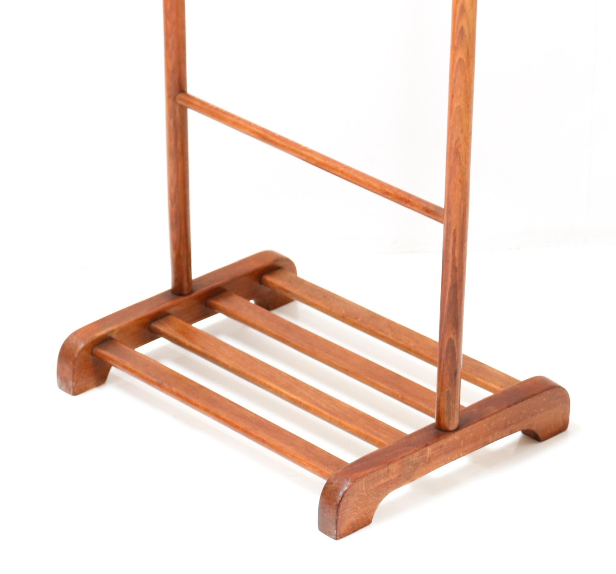 Art Deco Stained Beech Bentwood Valet Stand or Rack by Thonet Vienna, 1920s For Sale 1