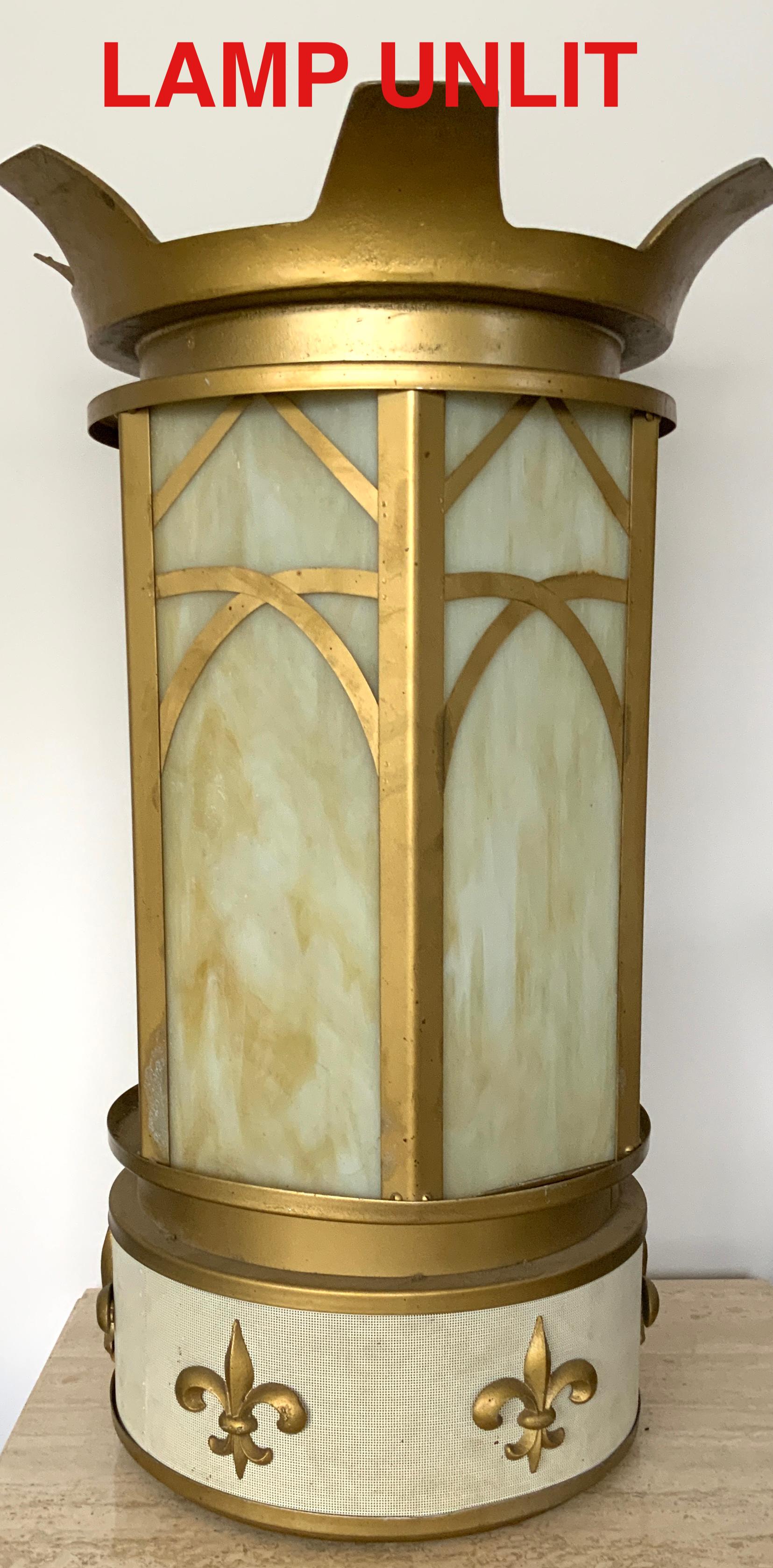 Pair of Art Deco Stained Glass “Fleur De Lys” Cathedral Lantern Lamps For Sale 8