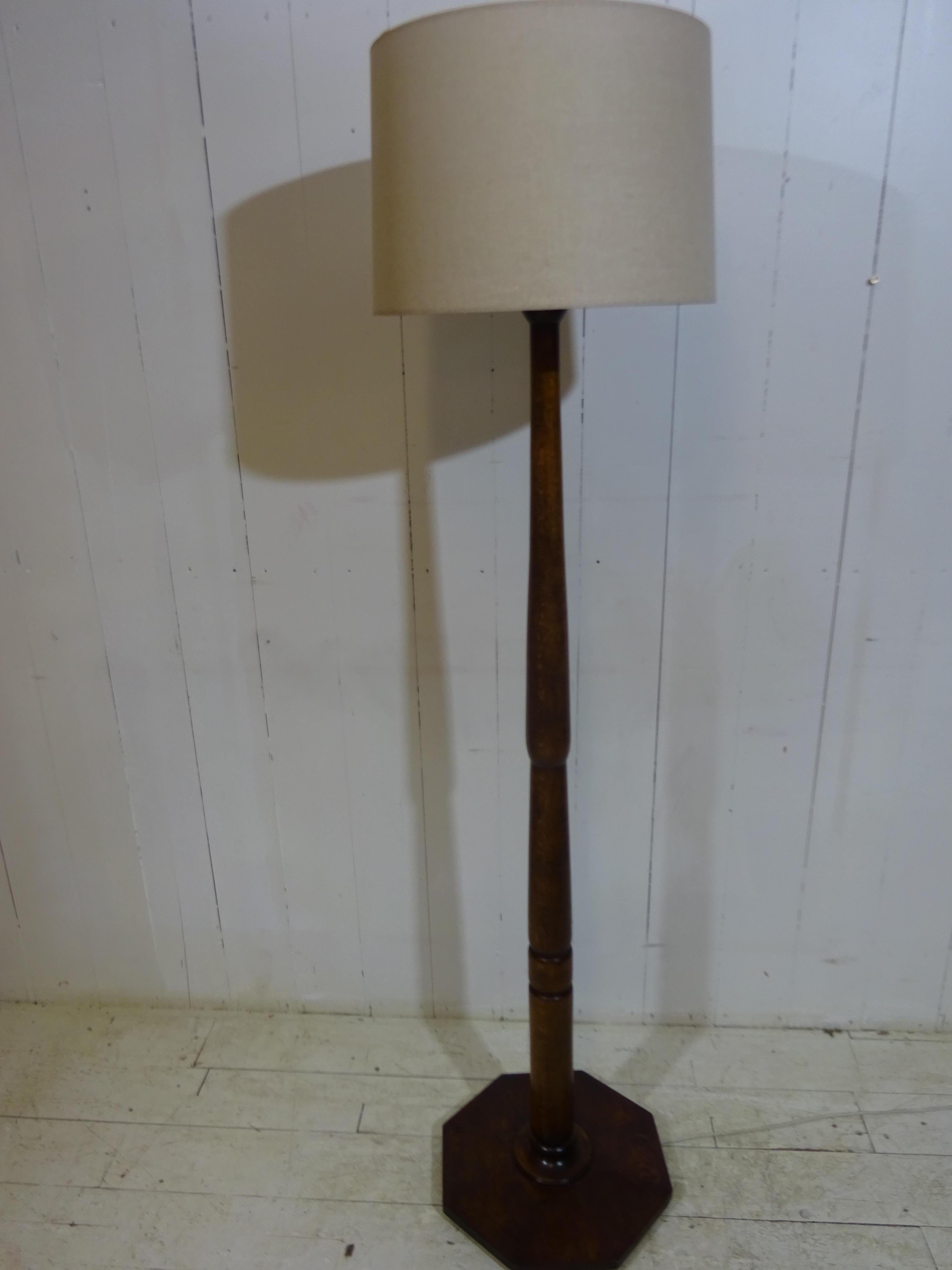 Art Deco Standard Lamp In Good Condition For Sale In Tarleton, GB