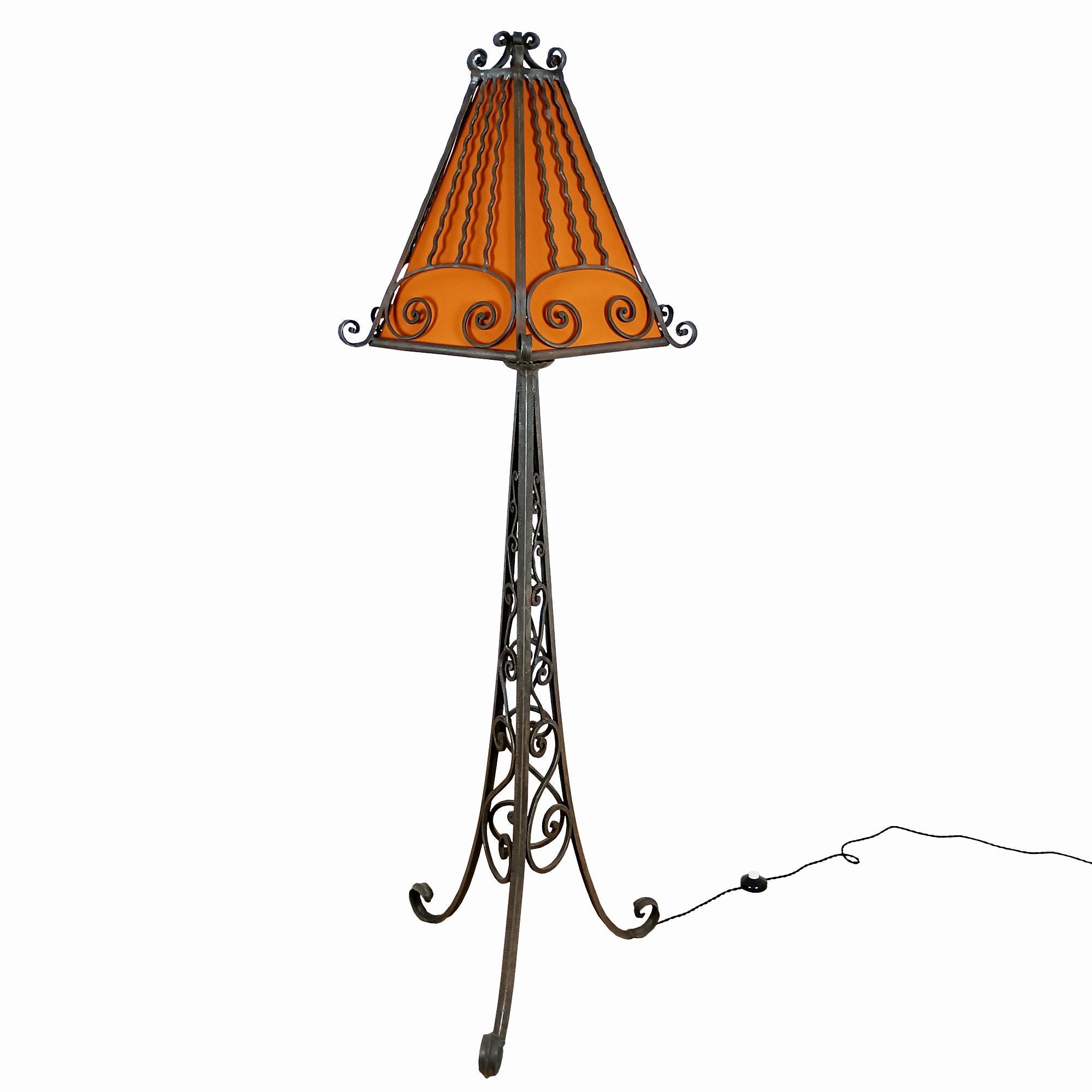 French Art Deco Standing Lamp, Wrought Iron with New Lampshade, France, 1920 For Sale