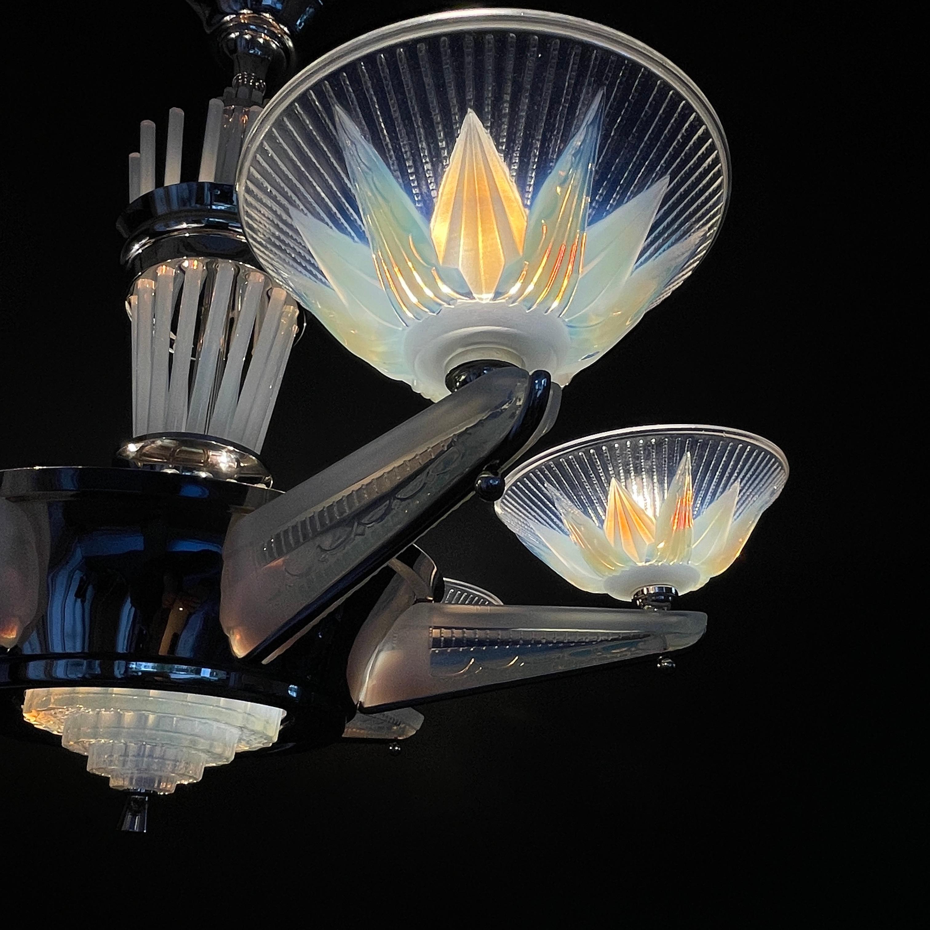 Art Deco star lamp chandelier from Petitot & Ezan, 1930s For Sale 6