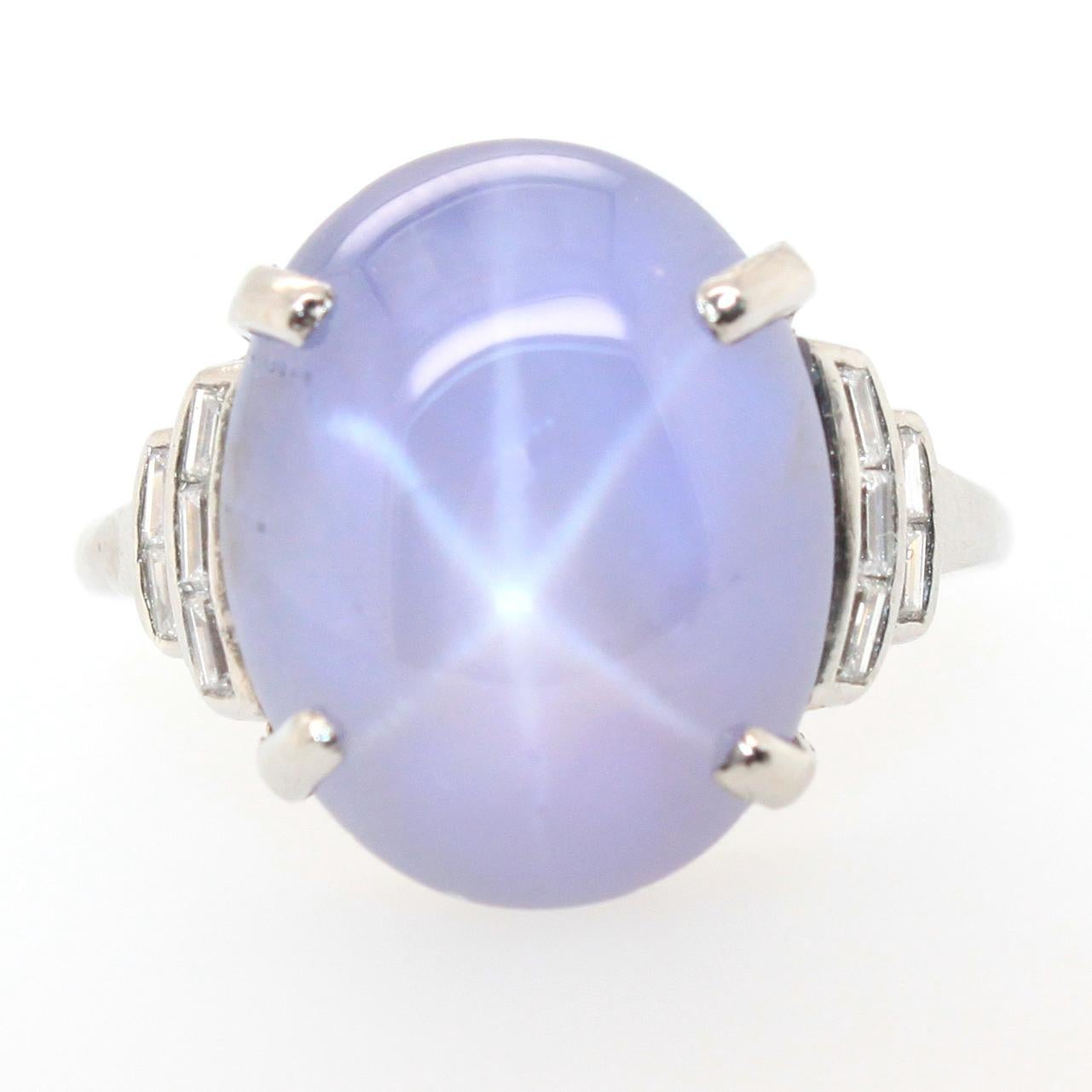 Art Deco Star Sapphire and Diamond Ring, 1920s In Excellent Condition In Idar-Oberstein, DE