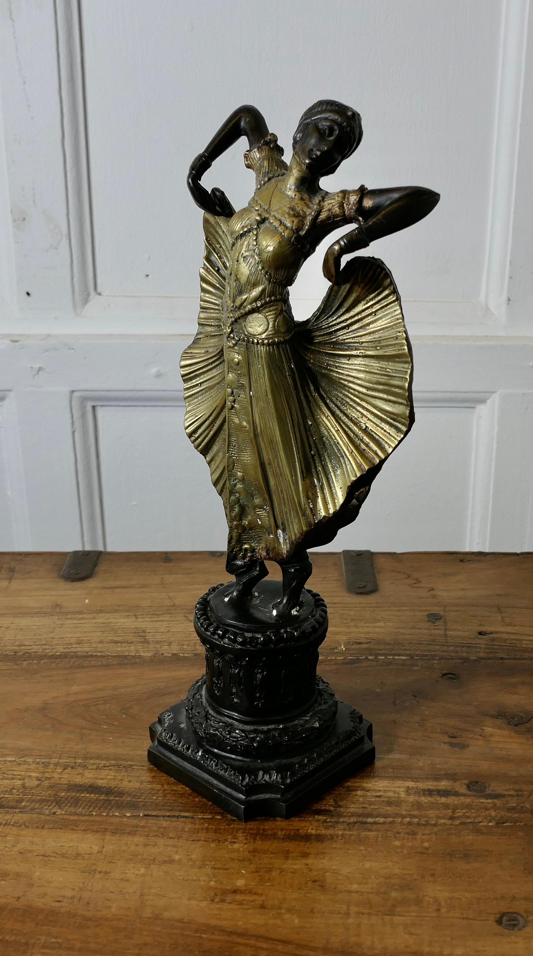 Art Deco Statue of an Egyptian Dancer after Chiparus  A very popular subject In Good Condition For Sale In Godshill, Isle of Wight