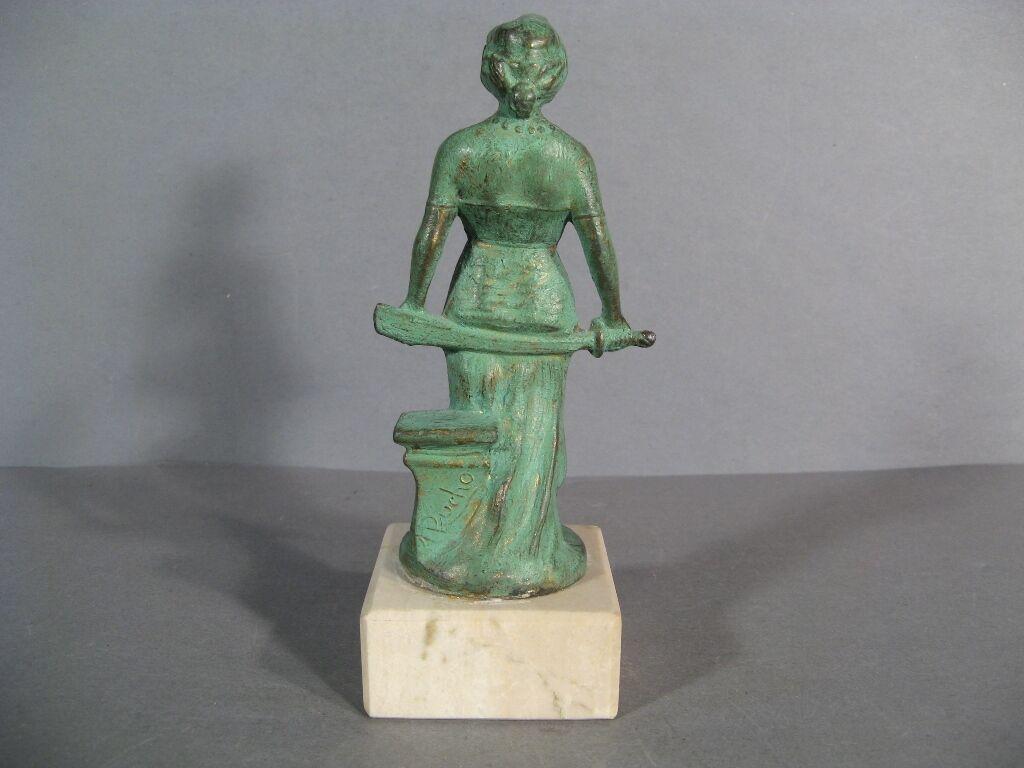 Statuette Art déco d'une femme avec un cimitre par A. Rucho (1930s) -1Y06 3