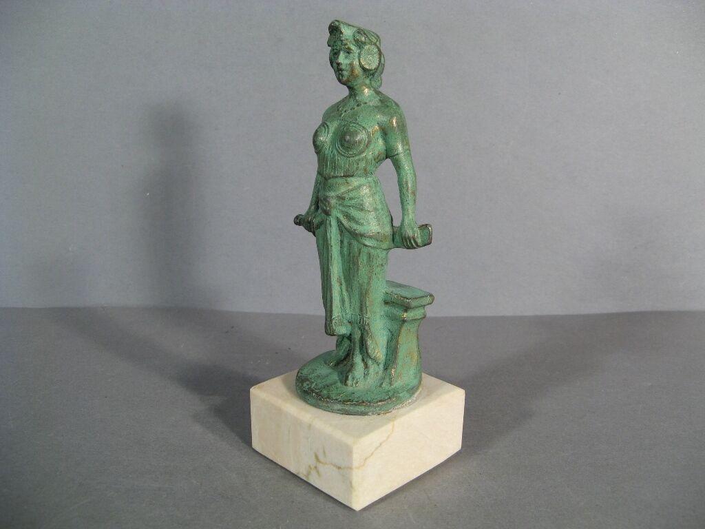 Statuette Art déco d'une femme avec un cimitre par A. Rucho (1930s) -1Y06 1
