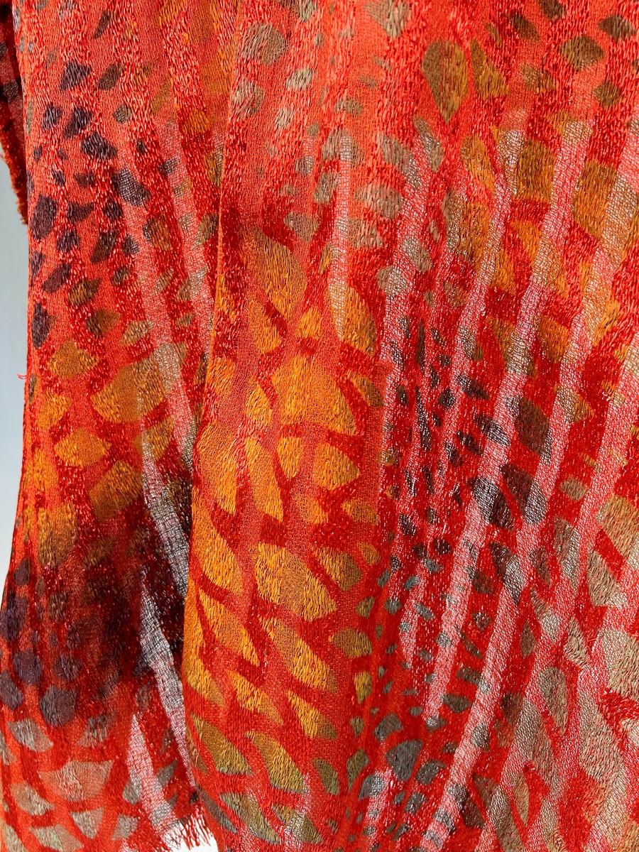 Art Deco stencil-printed linen and raffia scarf - France Circa 1925 In Good Condition For Sale In Toulon, FR