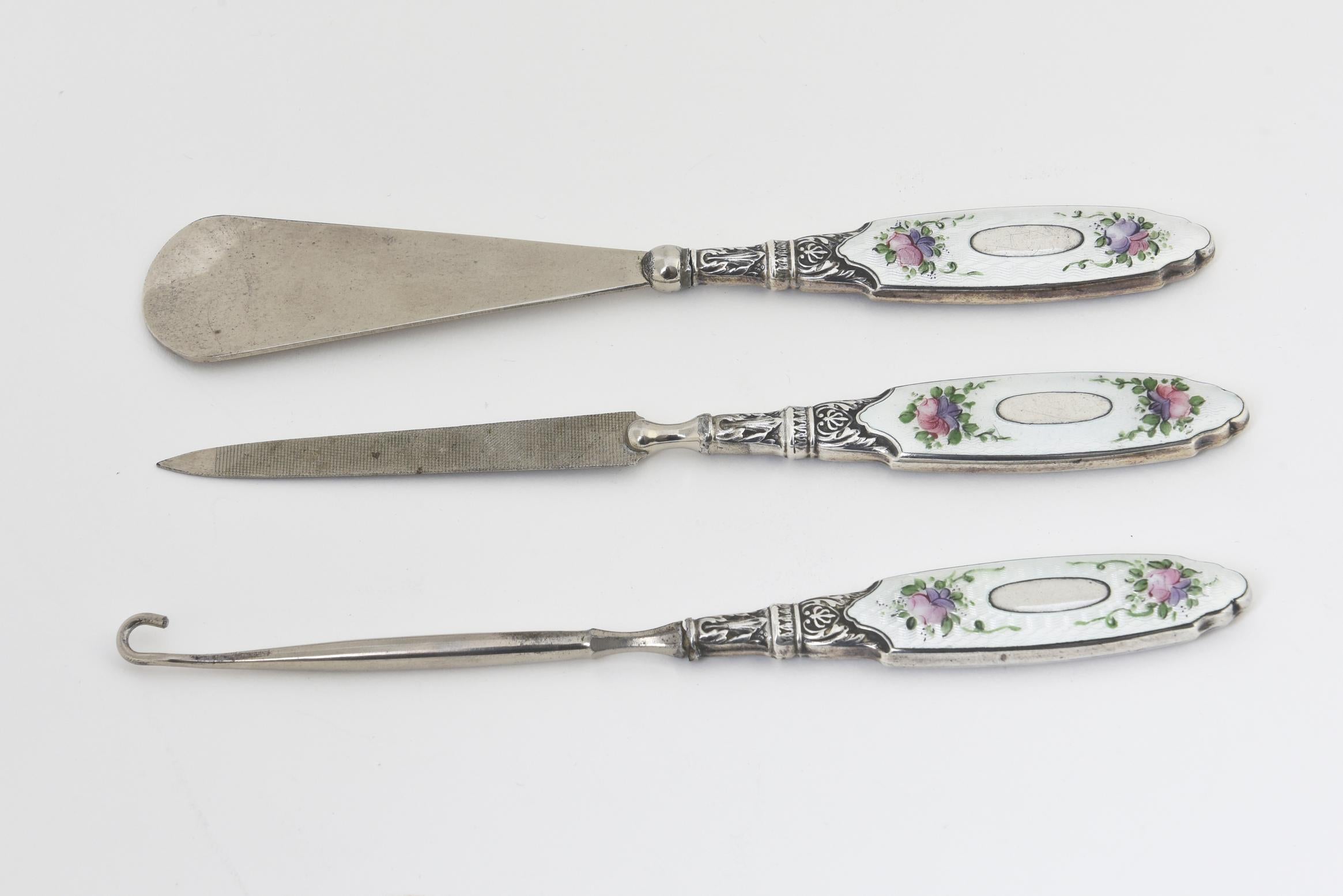 20th Century Art Deco Sterling and Enamel Floral Dresser Set, 6 Pieces by Saart Brothers For Sale
