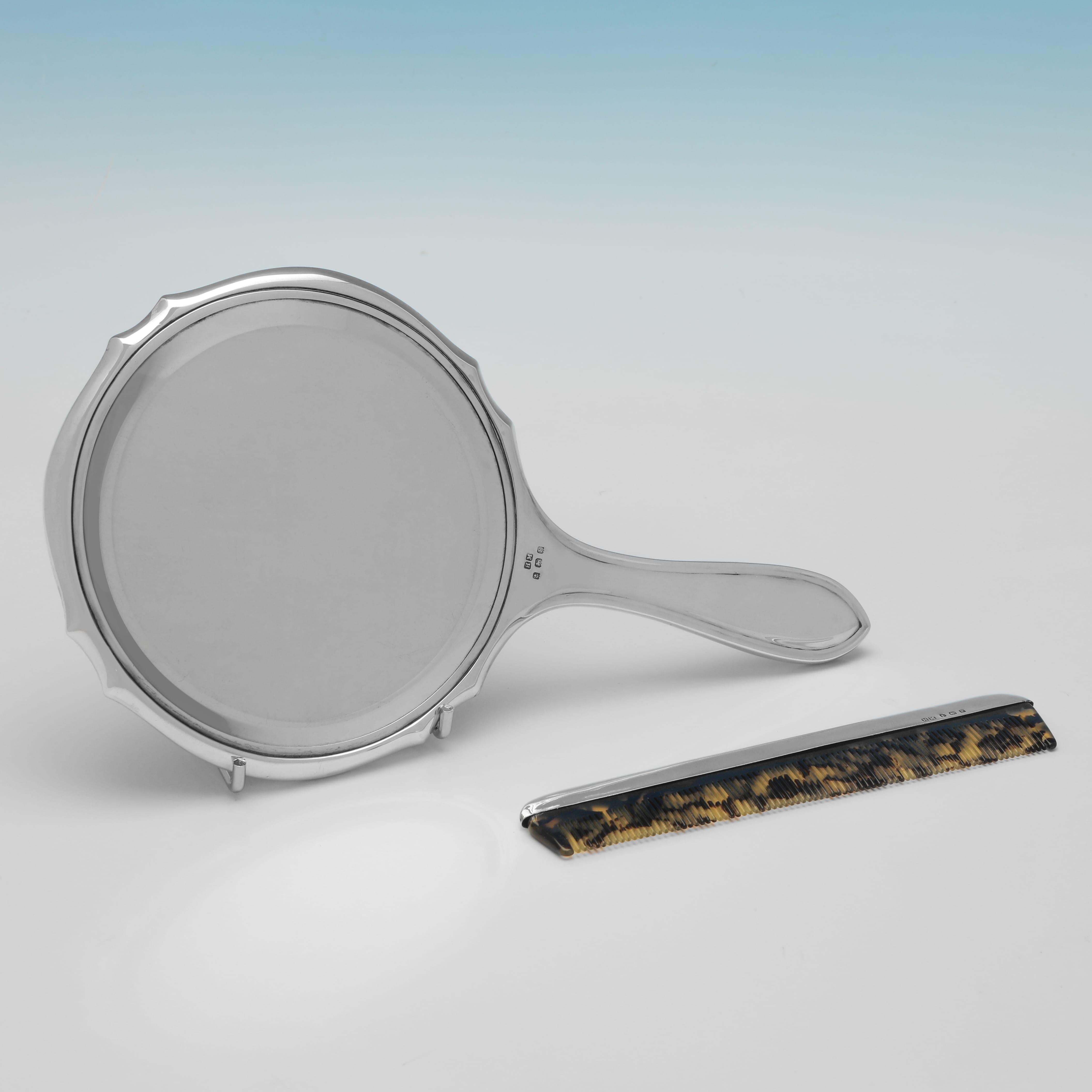 Inglese Set da toilette in argento e smalto blu Art déco del 1930 in vendita