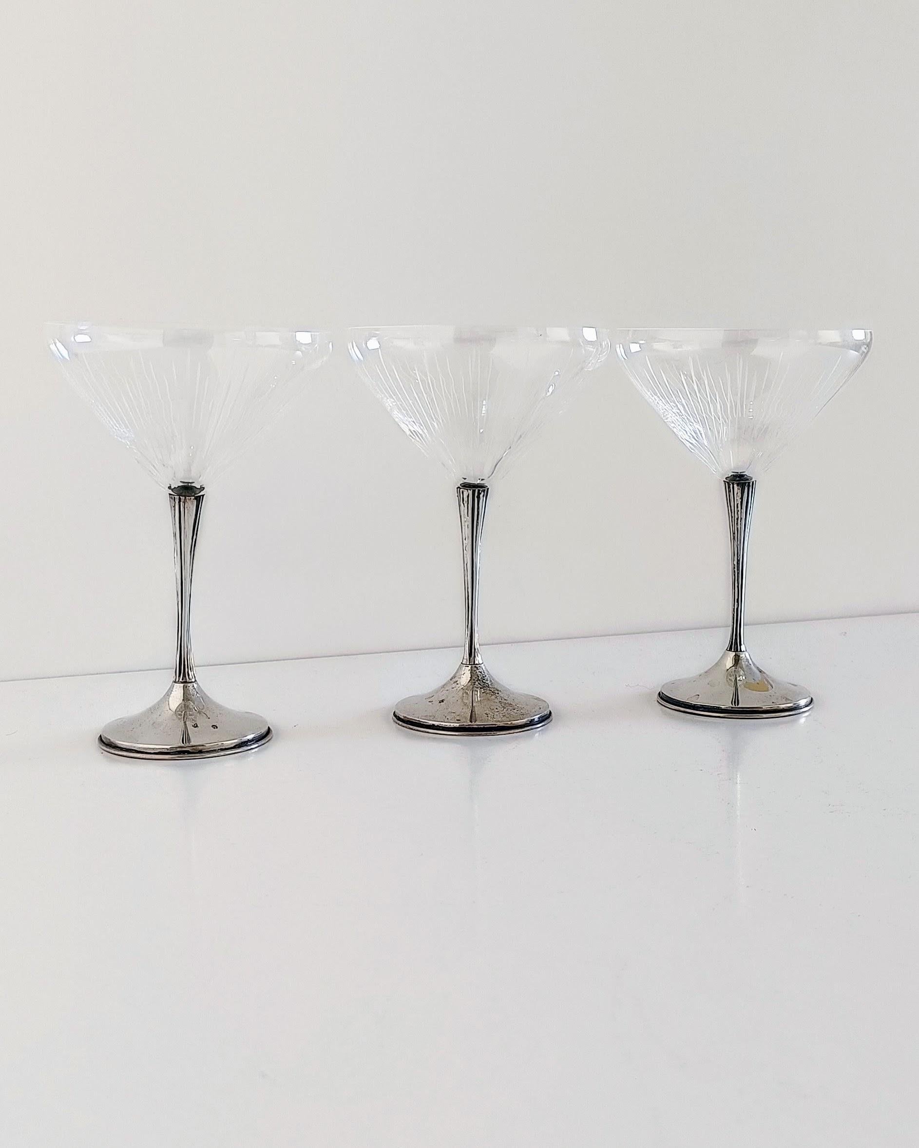 Copas de Champaña Art Decó de Plata de Ley y Cristal Tallado Hechas a Mano, España Años 30 en venta 5