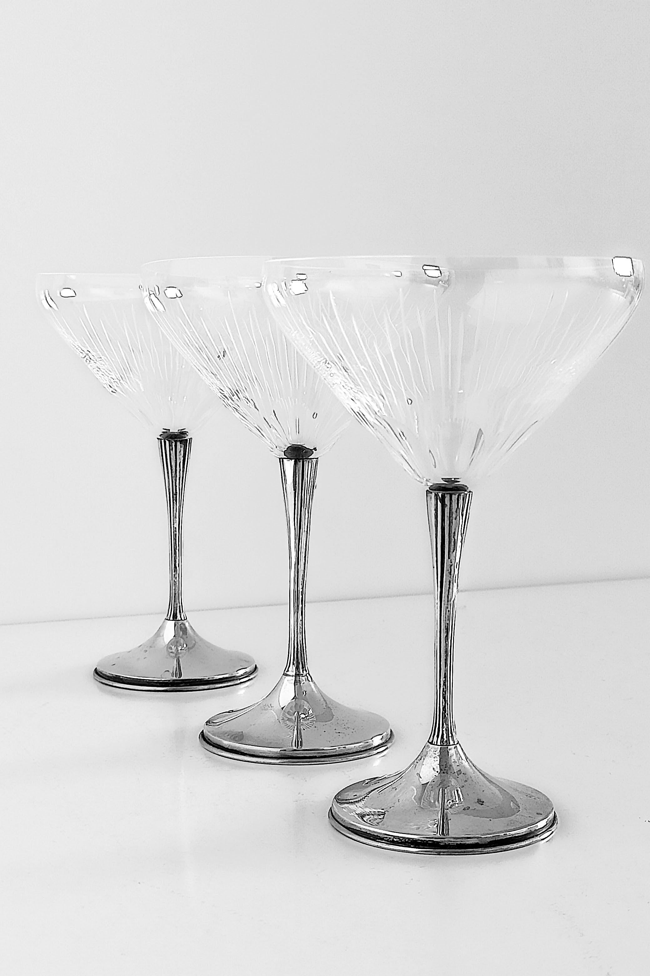 Copas de Champaña Art Decó de Plata de Ley y Cristal Tallado Hechas a Mano, España Años 30 en venta 9