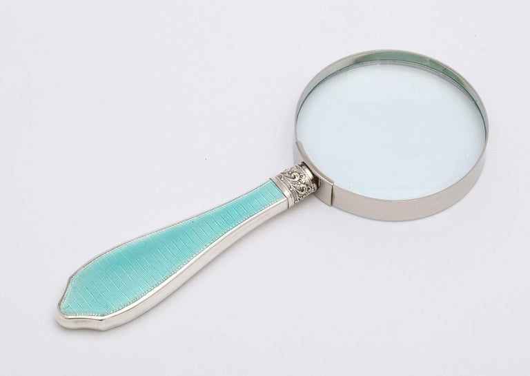 Art Deco Sterling Silver and Light Turquoise Enamel-Mounted Magnifying Glass In Good Condition For Sale In New York, NY