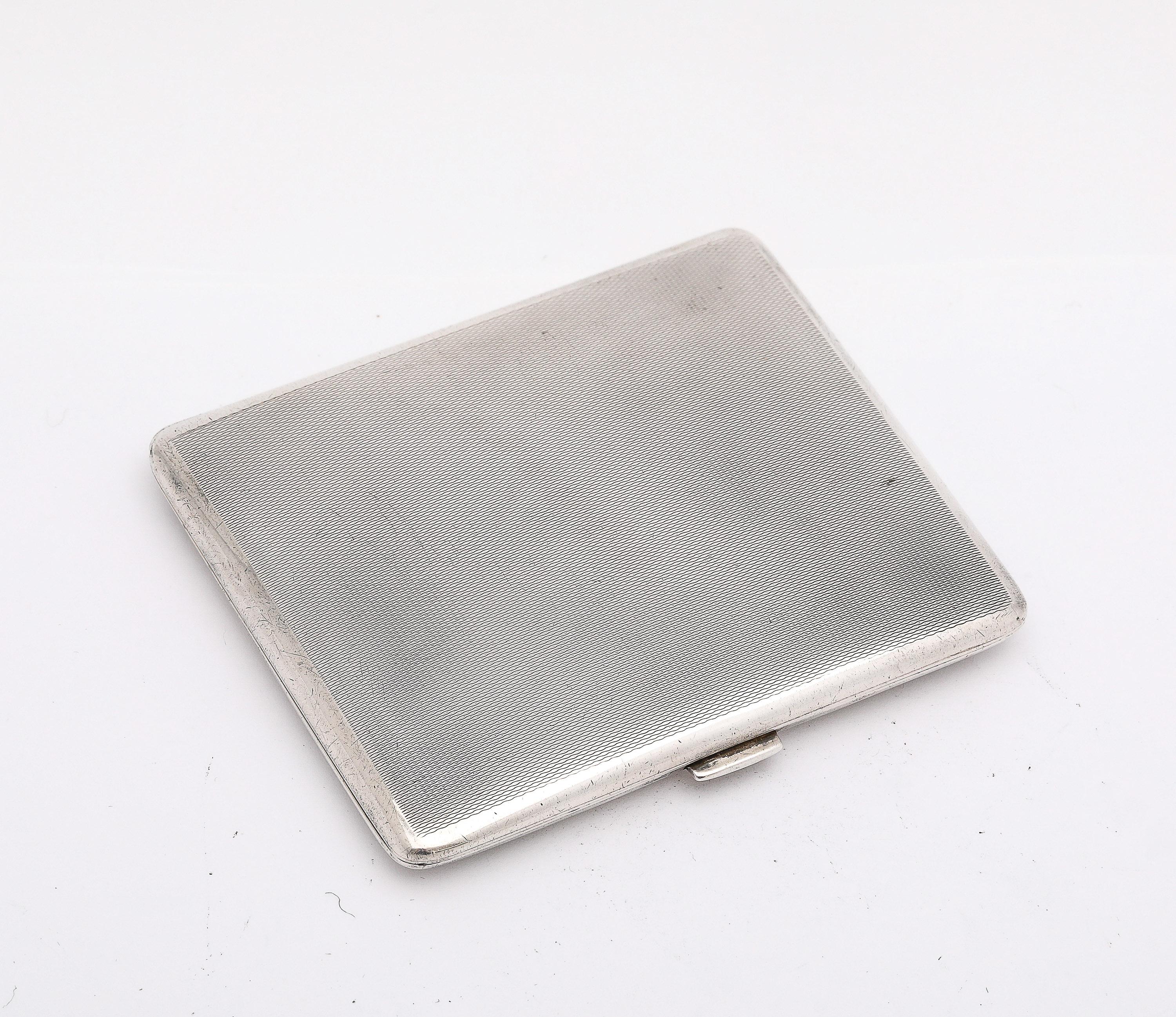 Art Deco Sterling Silver Cigarette Cigarette Case - Goldsmiths & Silversmiths For Sale 5
