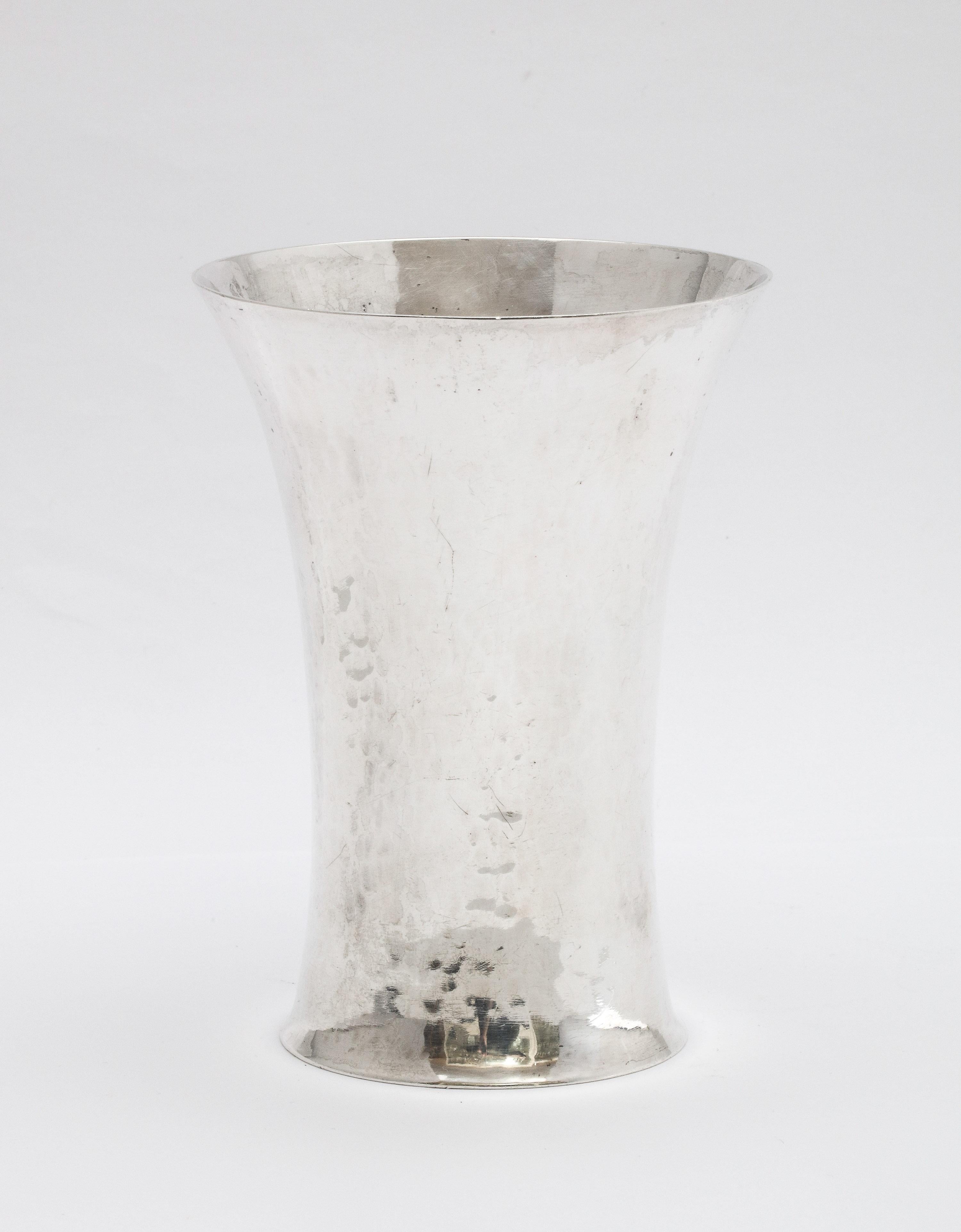 Art Deco Sterling Silver Hand Hammered Beaker/Vase by Hugo Bohm In Good Condition For Sale In New York, NY