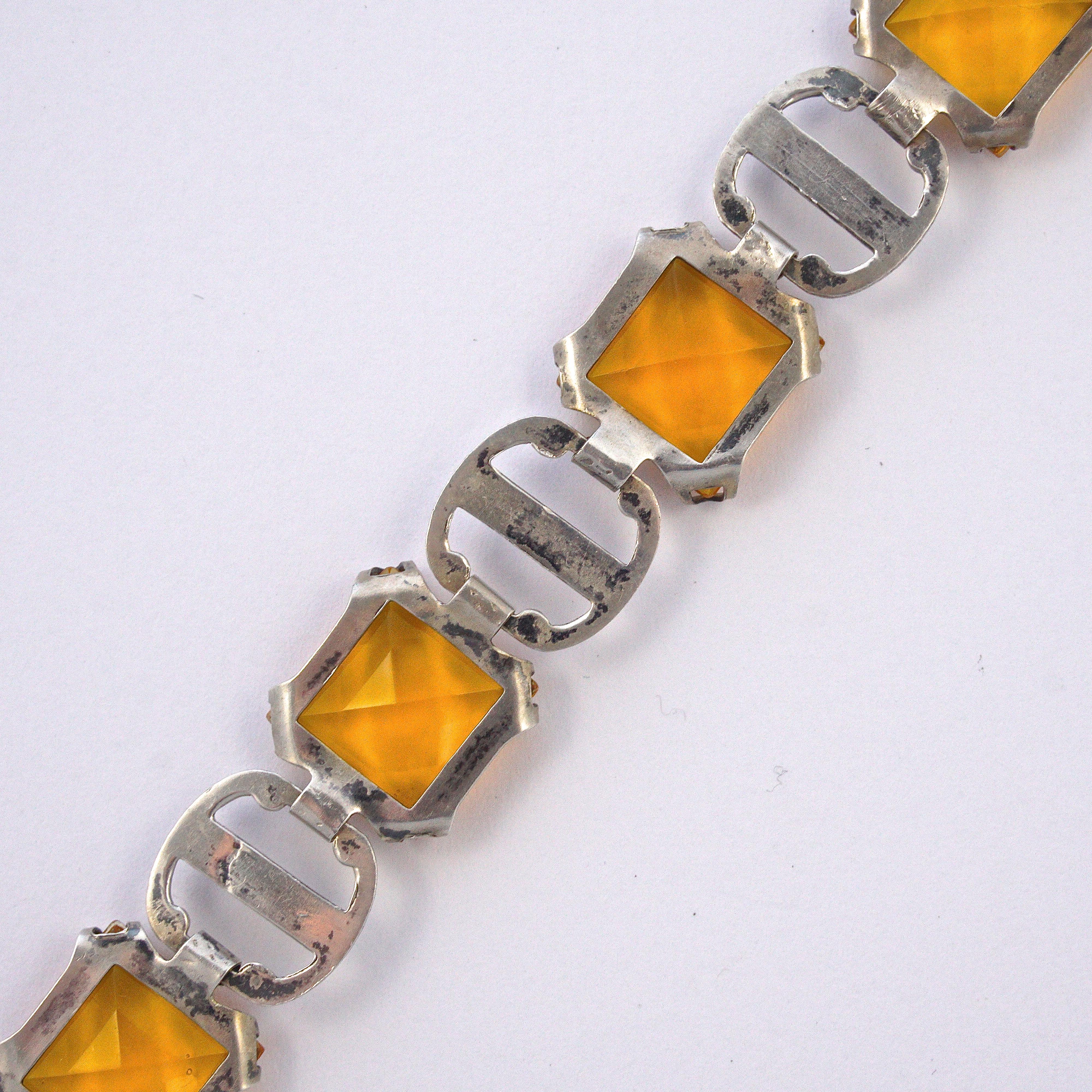Art Deco Sterling Silver Link Bracelet with Faceted Amber Glass circa 1930s For Sale 2