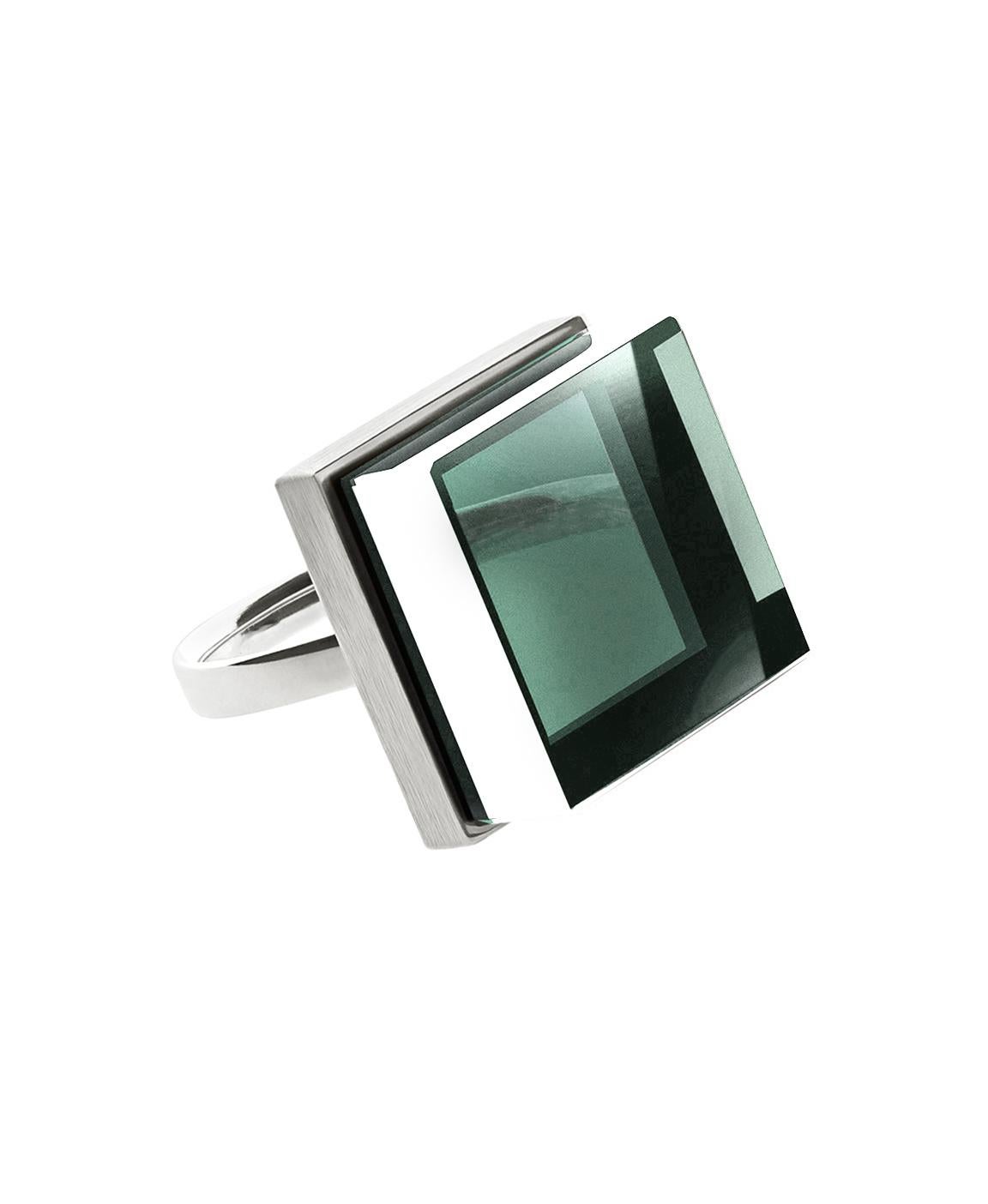 Featured in Vogue Art Deco Style Sterling Silver Men Ring with Green Quartz For Sale 4