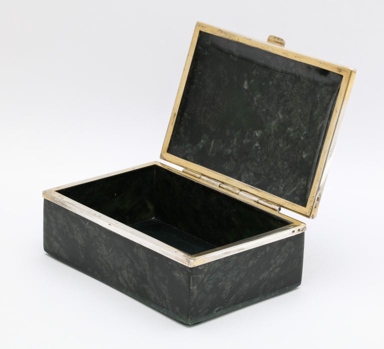 Art Deco Sterling Silver-Mounted Green Nephrite Jade Table Box with Hinged Lid For Sale 3