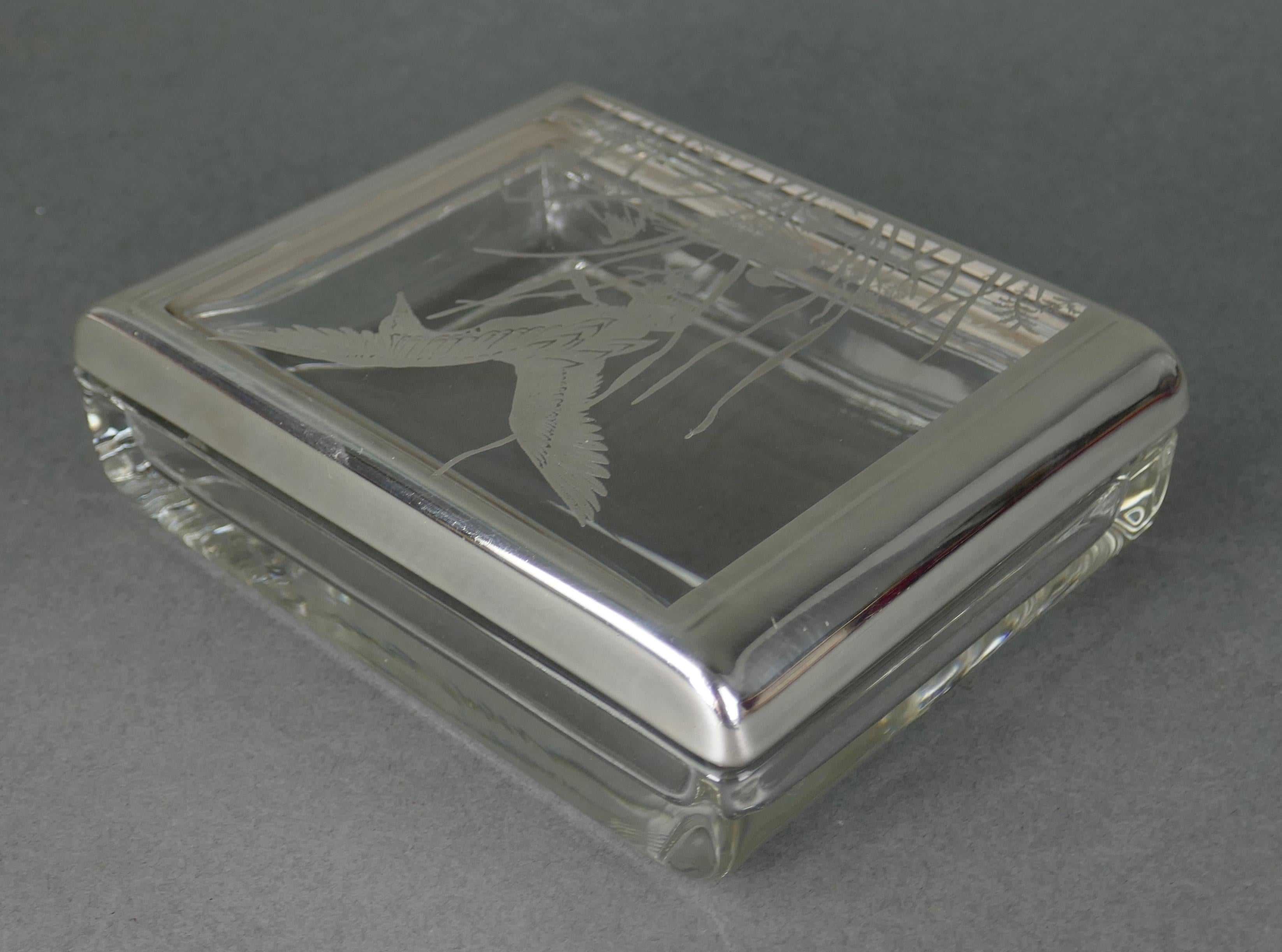 Caja de escritorio para cigarrillos Art Déco de plata de ley sobrepuesta Patos escénicos en un estanque en venta 3