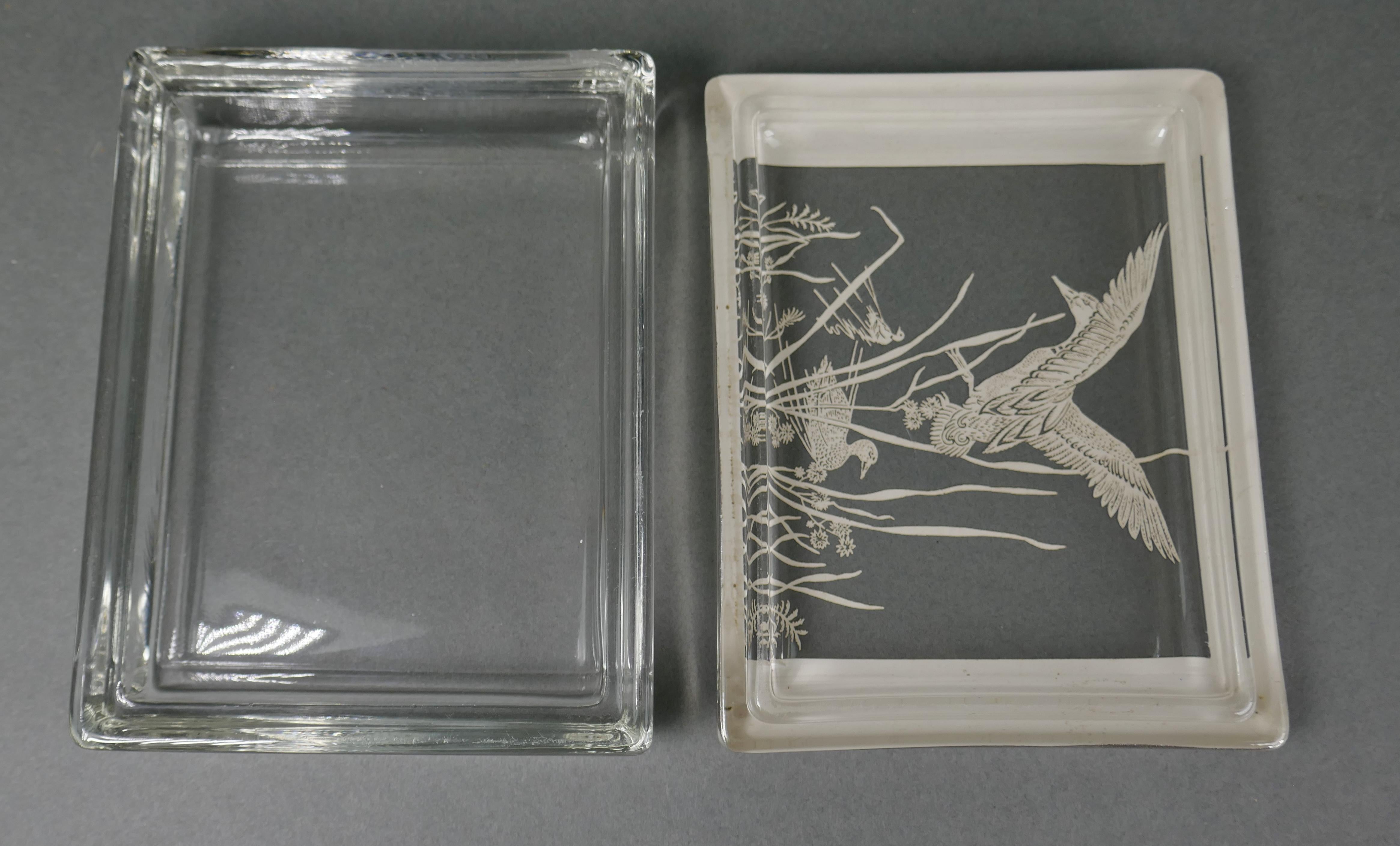 Caja de escritorio para cigarrillos Art Déco de plata de ley sobrepuesta Patos escénicos en un estanque en venta 4