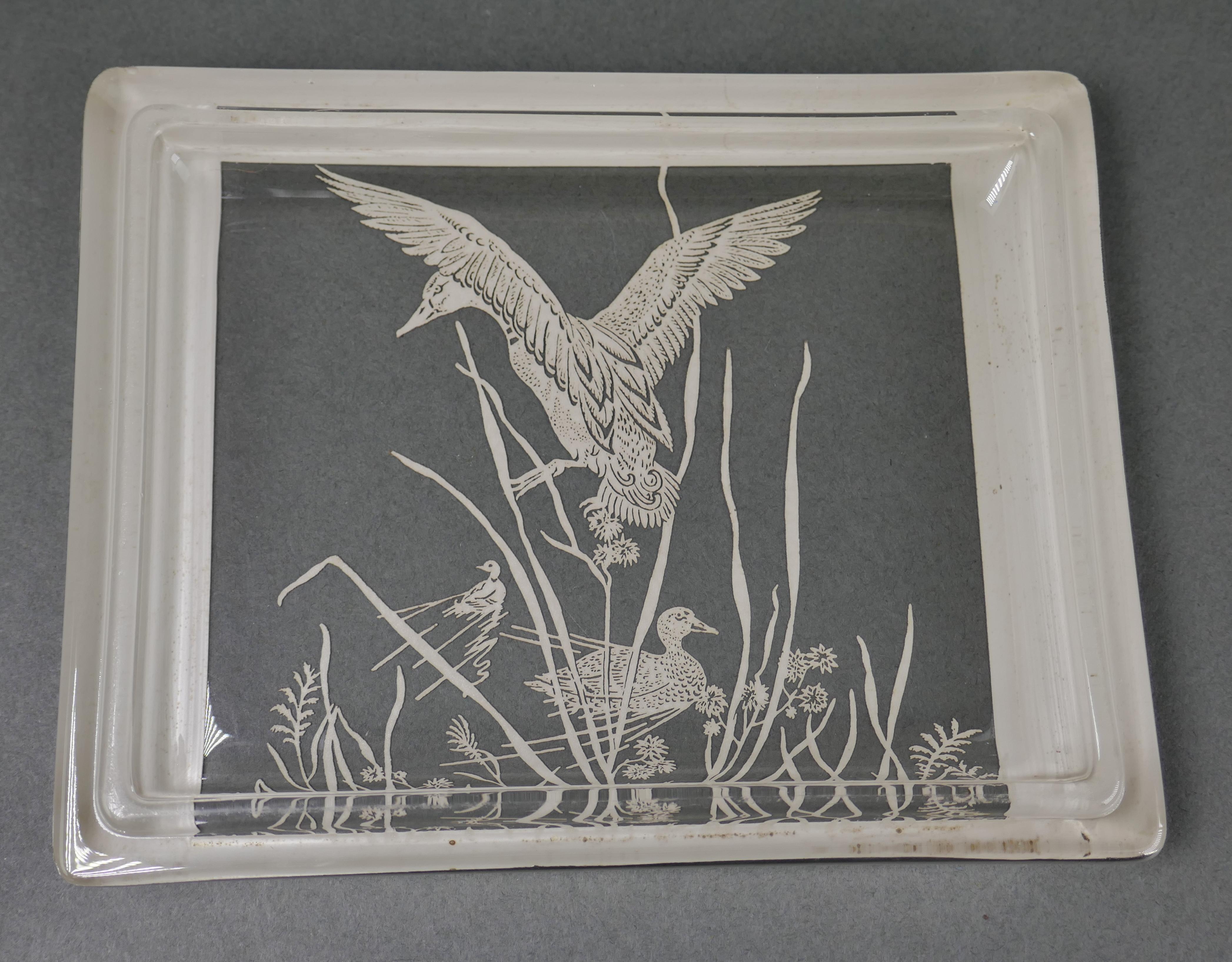 Caja de escritorio para cigarrillos Art Déco de plata de ley sobrepuesta Patos escénicos en un estanque en venta 5