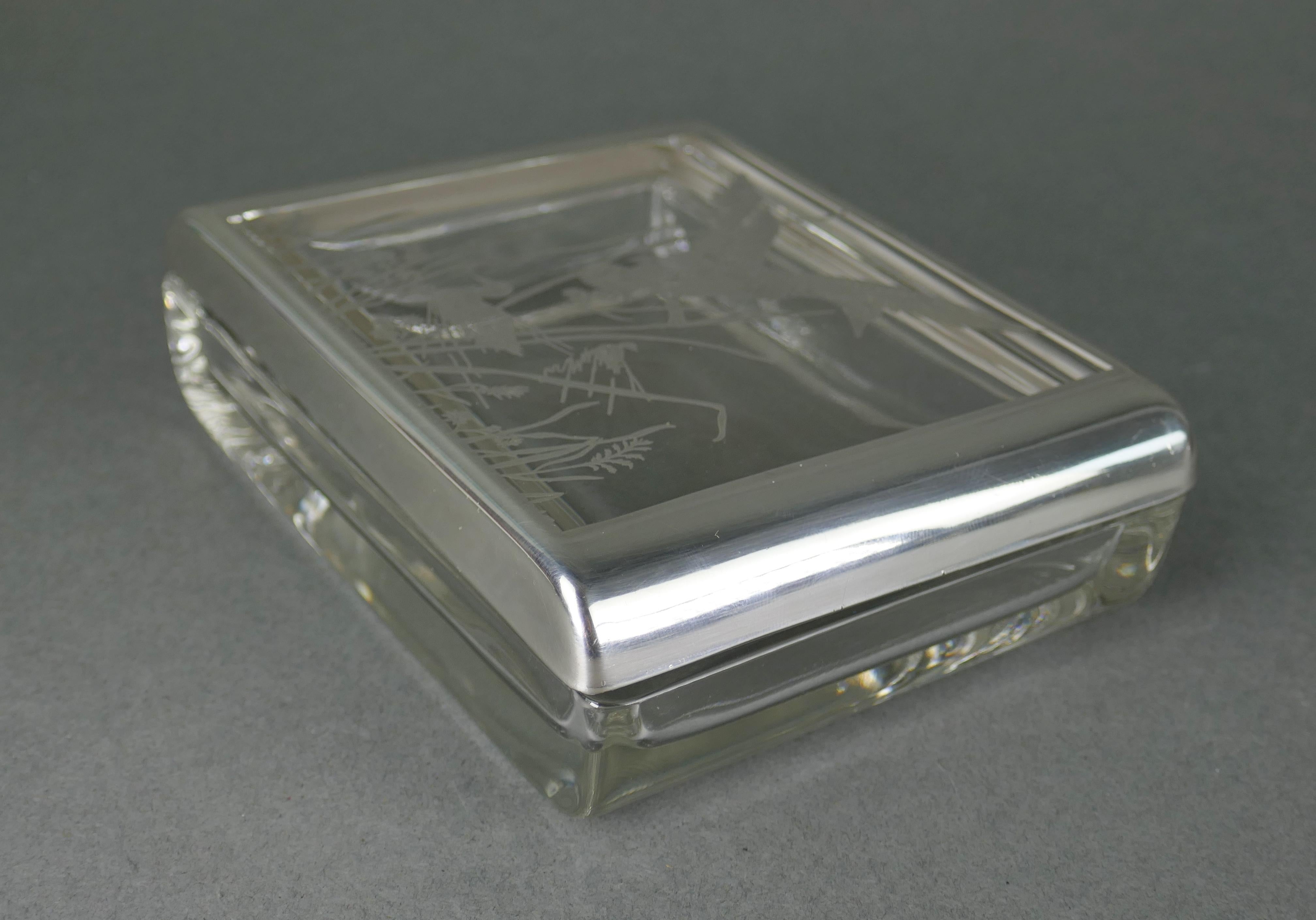 Caja de escritorio para cigarrillos Art Déco de plata de ley sobrepuesta Patos escénicos en un estanque en venta 1