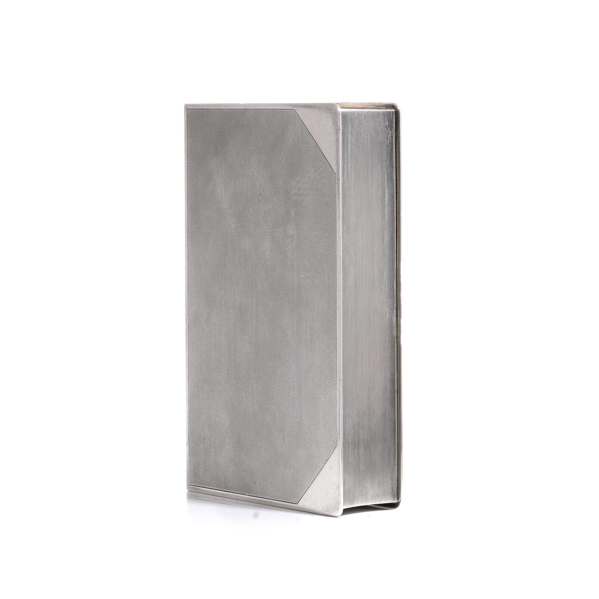 Art Deco sterling silver sandwich/cigarette box by William Base & Sons For Sale 3