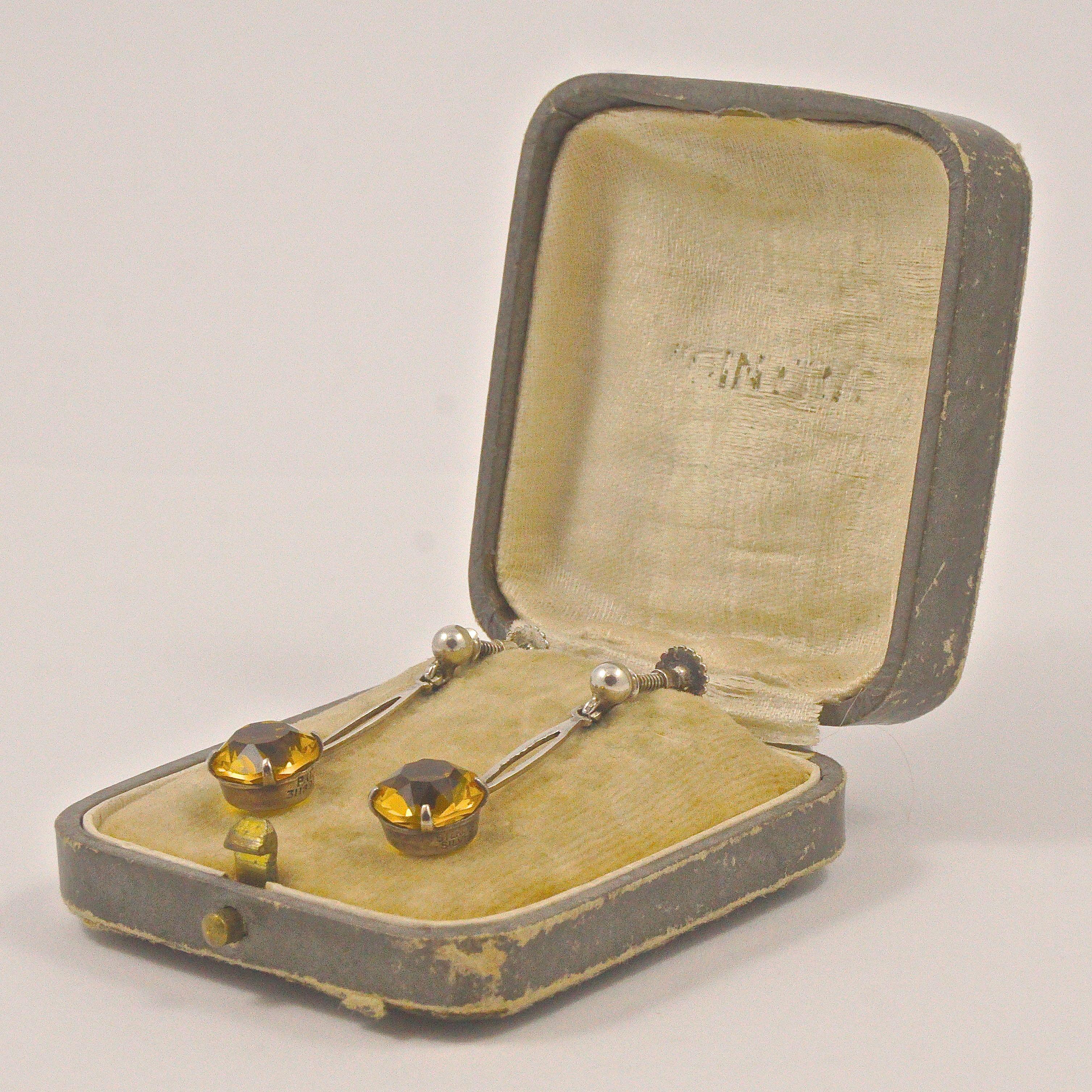 Boucles d'oreilles à vis en argent sterling Art déco avec fausses gouttes de citrine, circa 1920 en vente 8