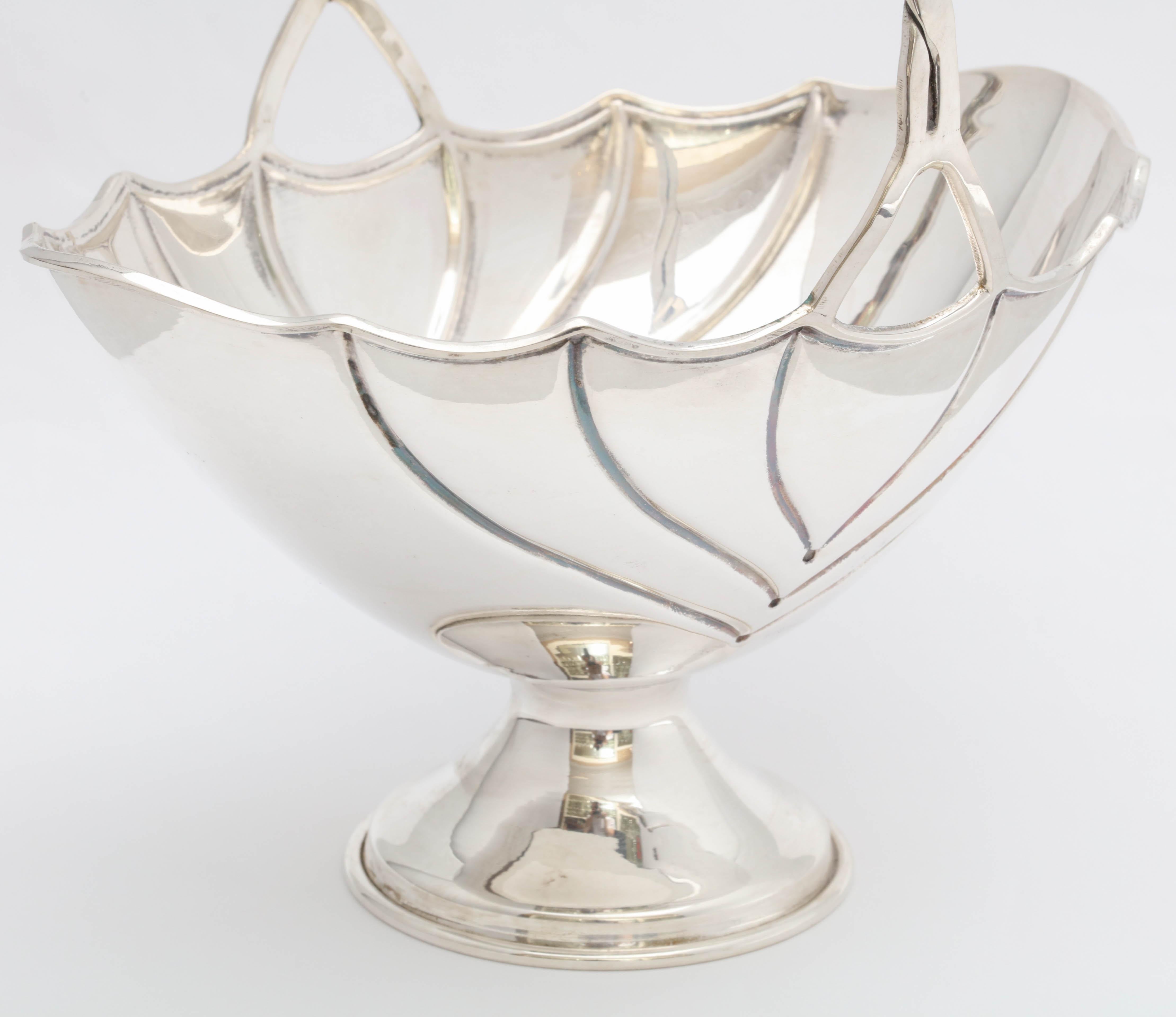 American Art Deco Sterling Silver Table Basket on Pedestal Base For Sale
