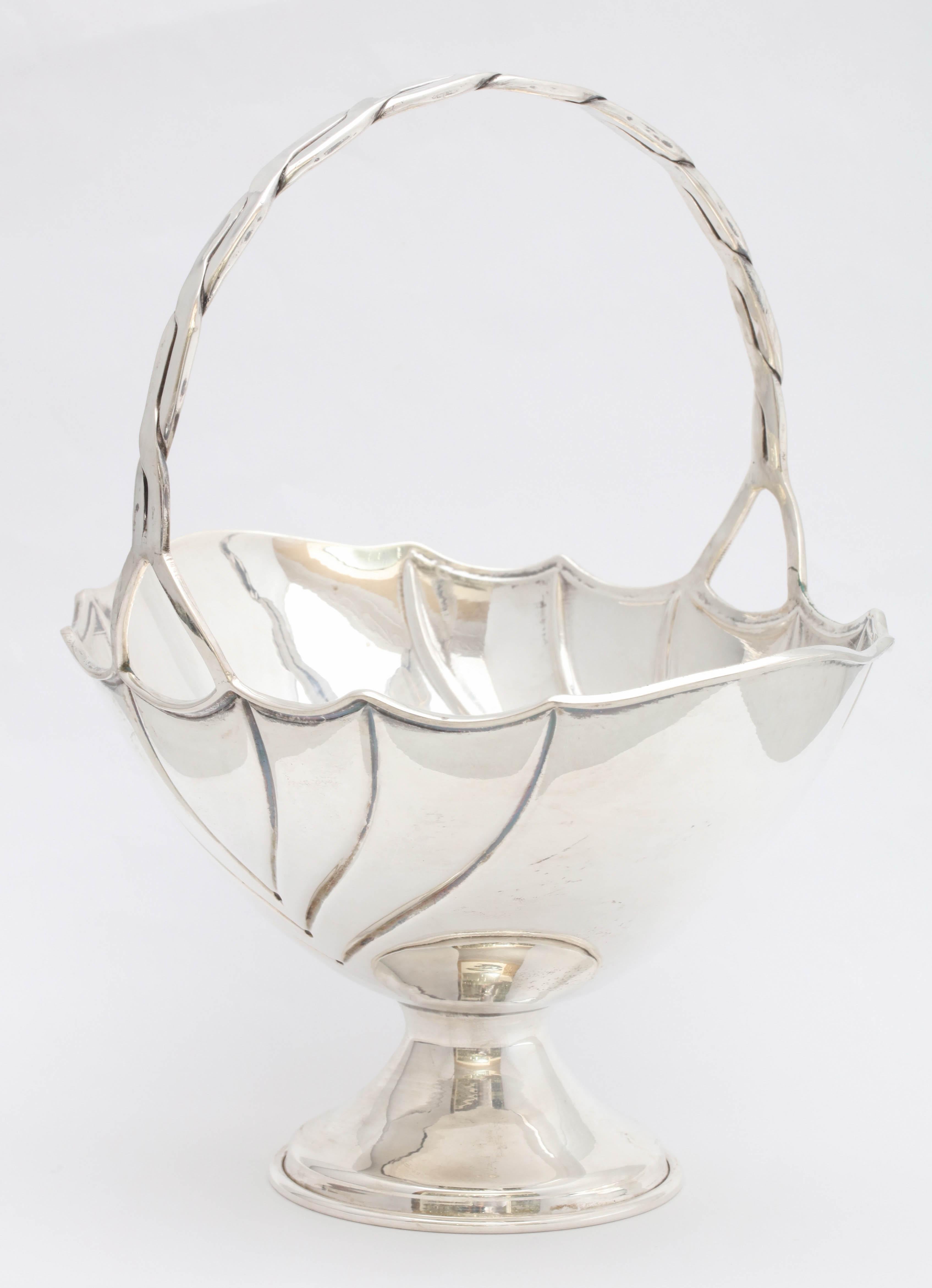 Art Deco Sterling Silver Table Basket on Pedestal Base For Sale 3