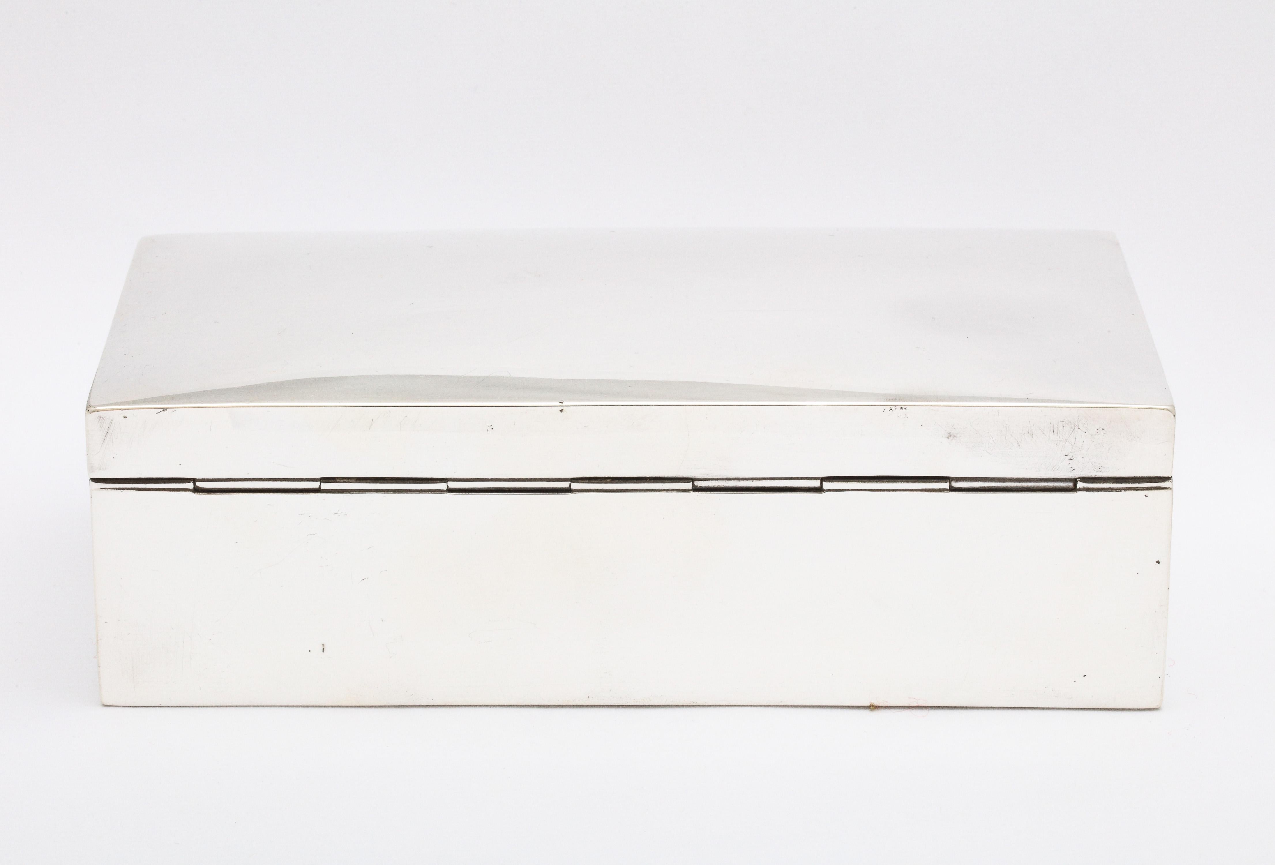 Early 20th Century Art Deco Sterling Silver Table Box with Hinged Lid For Sale
