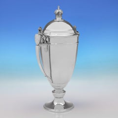 Coppa trofeo in argento sterling Art déco e coperchio realizzati da Mappin & Webb nel 1936