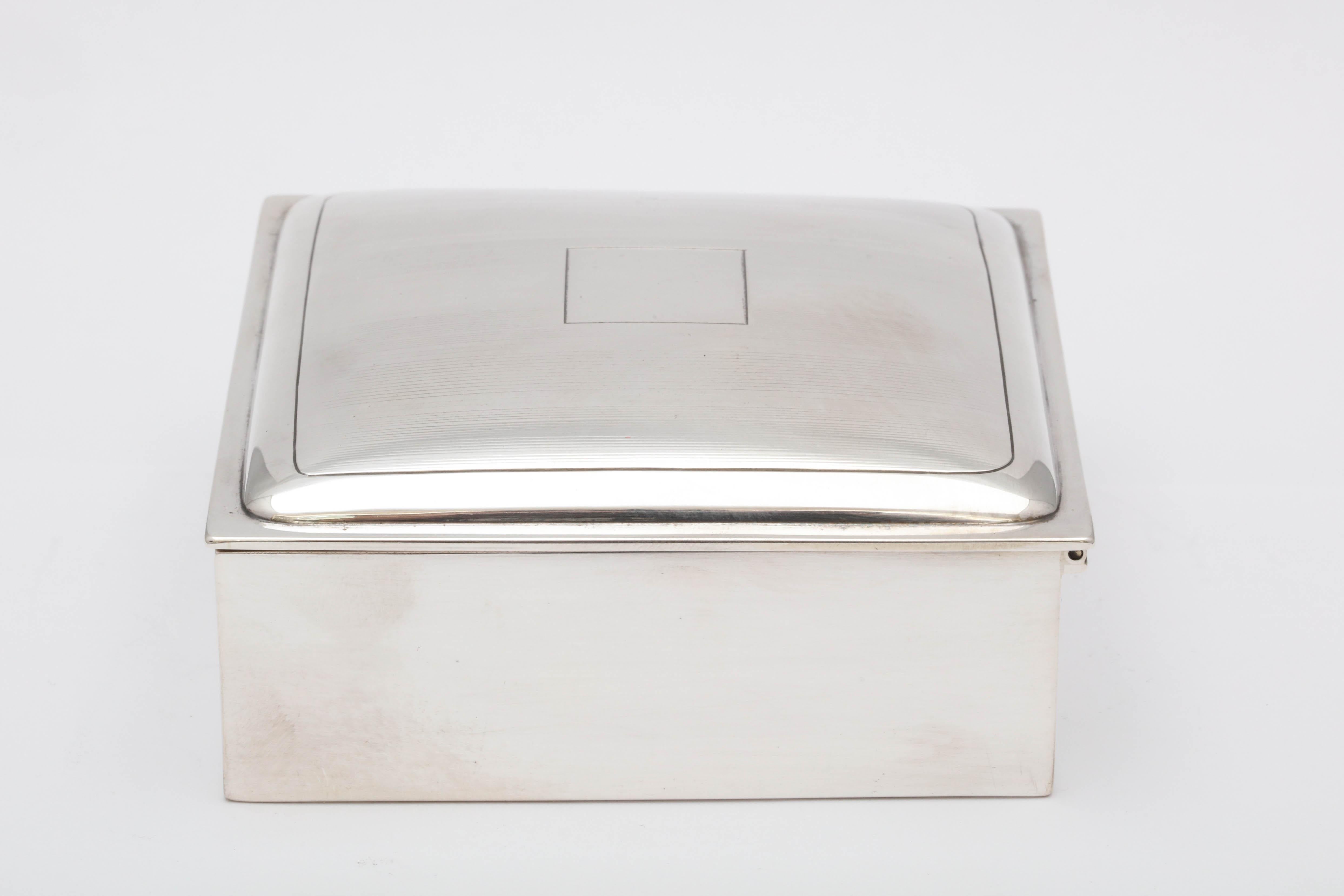 Art Deco Sterling Silver Tuxedo Striped Table Box with Hinged Lid In Good Condition In New York, NY