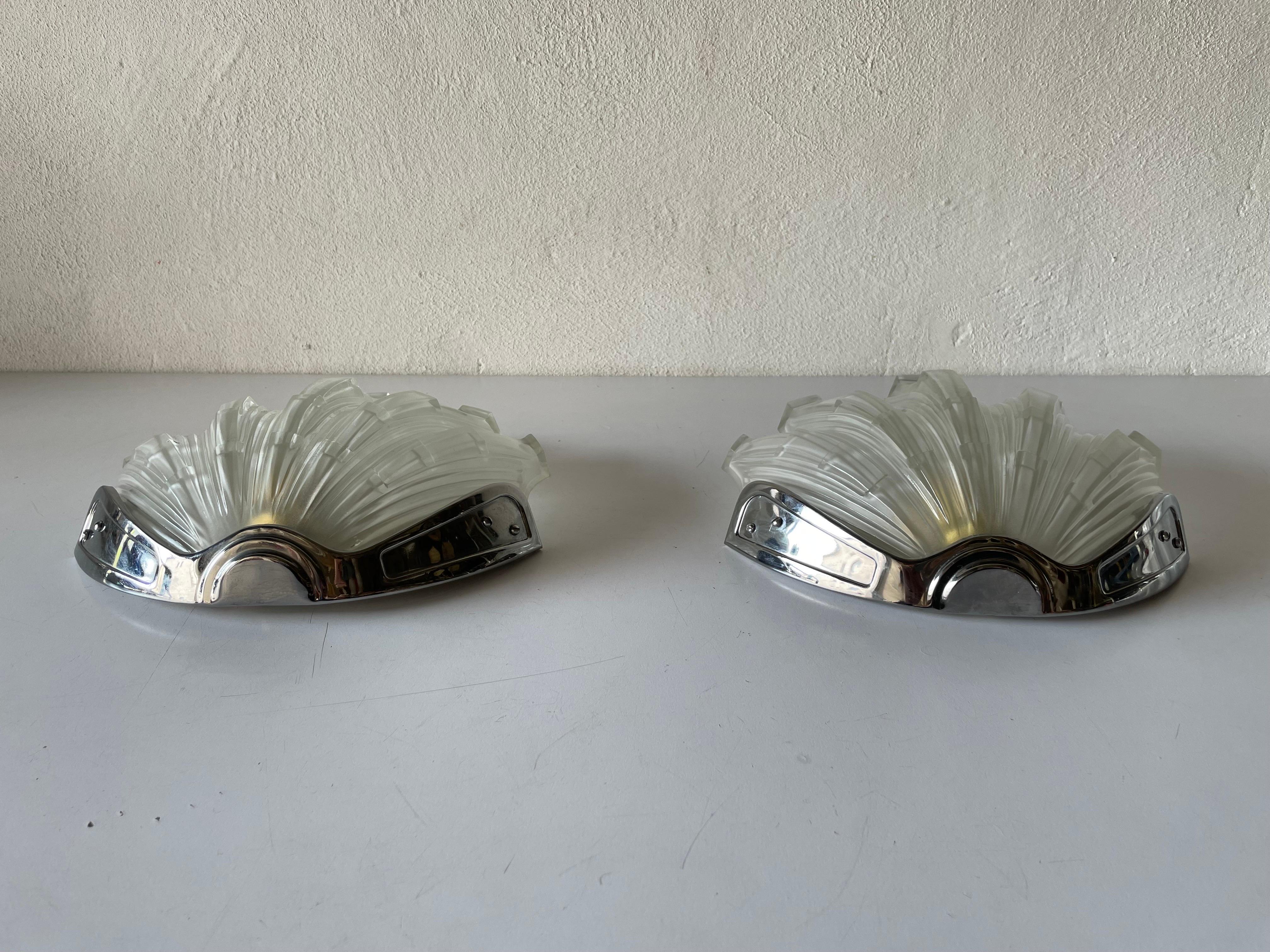 Art Deco Stil Shell Design Pair of Sconces, 1960s, Germany In Good Condition For Sale In Hagenbach, DE