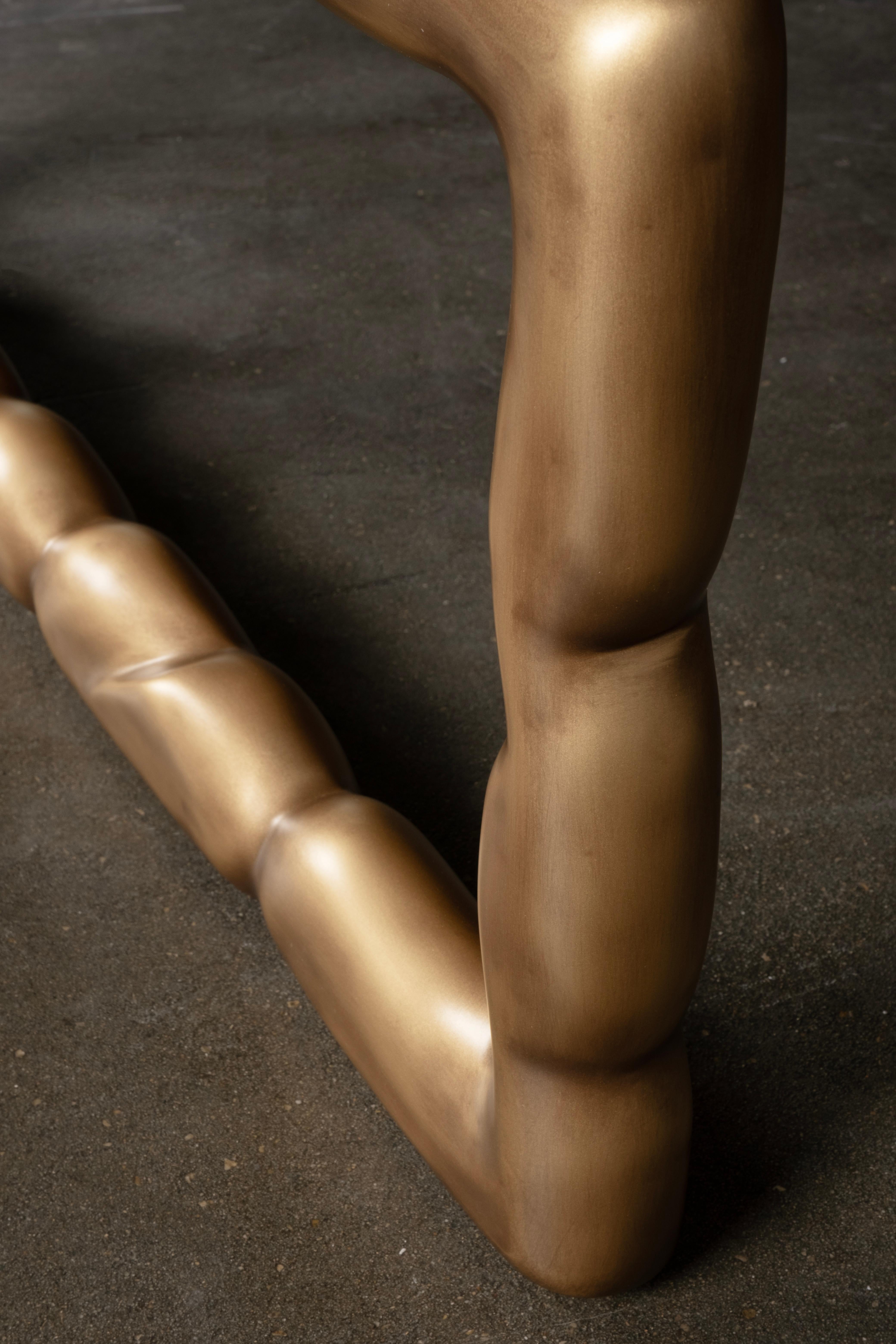 Table basse Art déco en marbre Calacatta fabriquée à la main au Portugal en vente 3