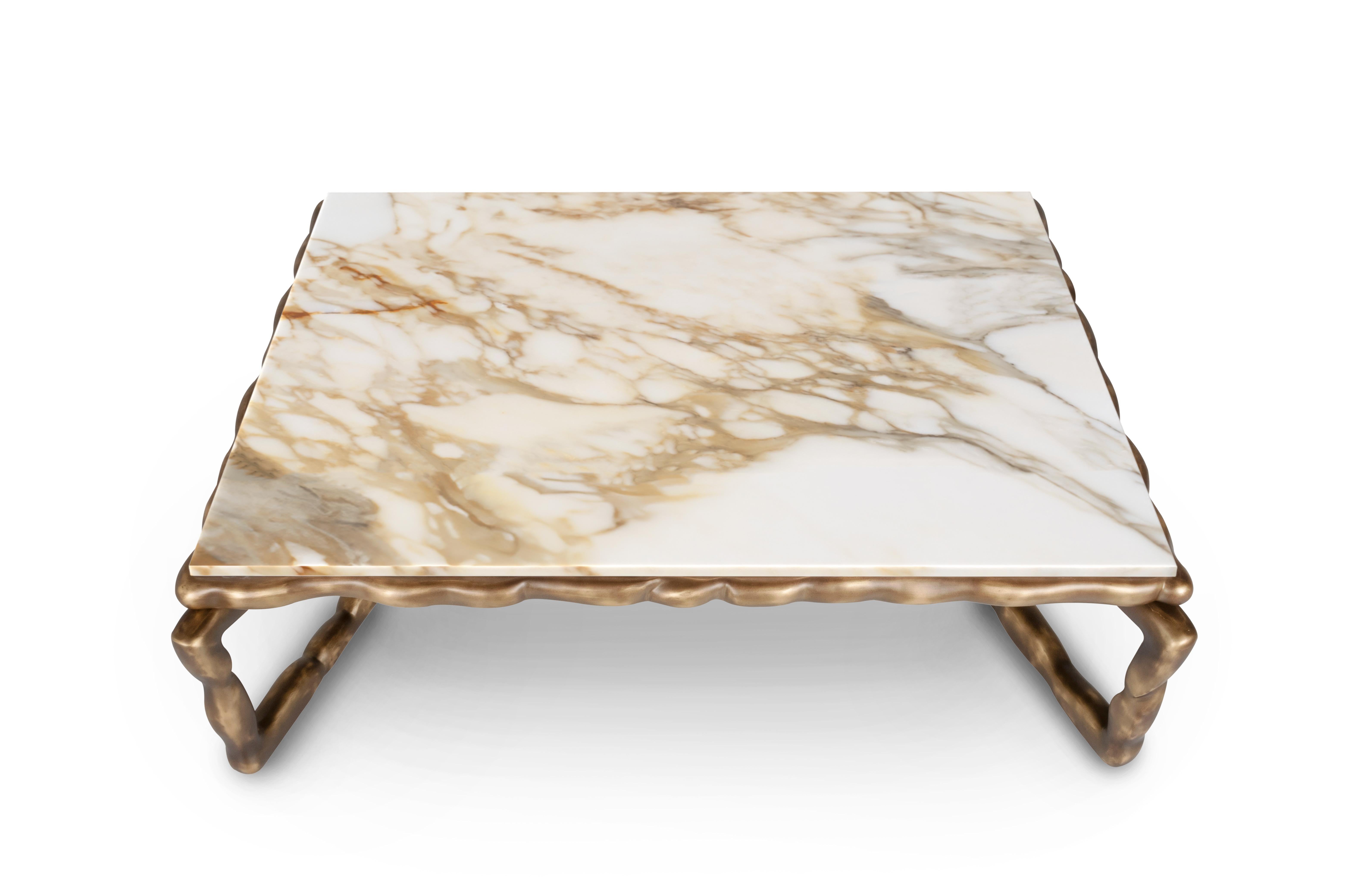 Marbre Table basse Art Déco Calacatta Oro fabriquée à la main au Portugal par Greenapple en vente
