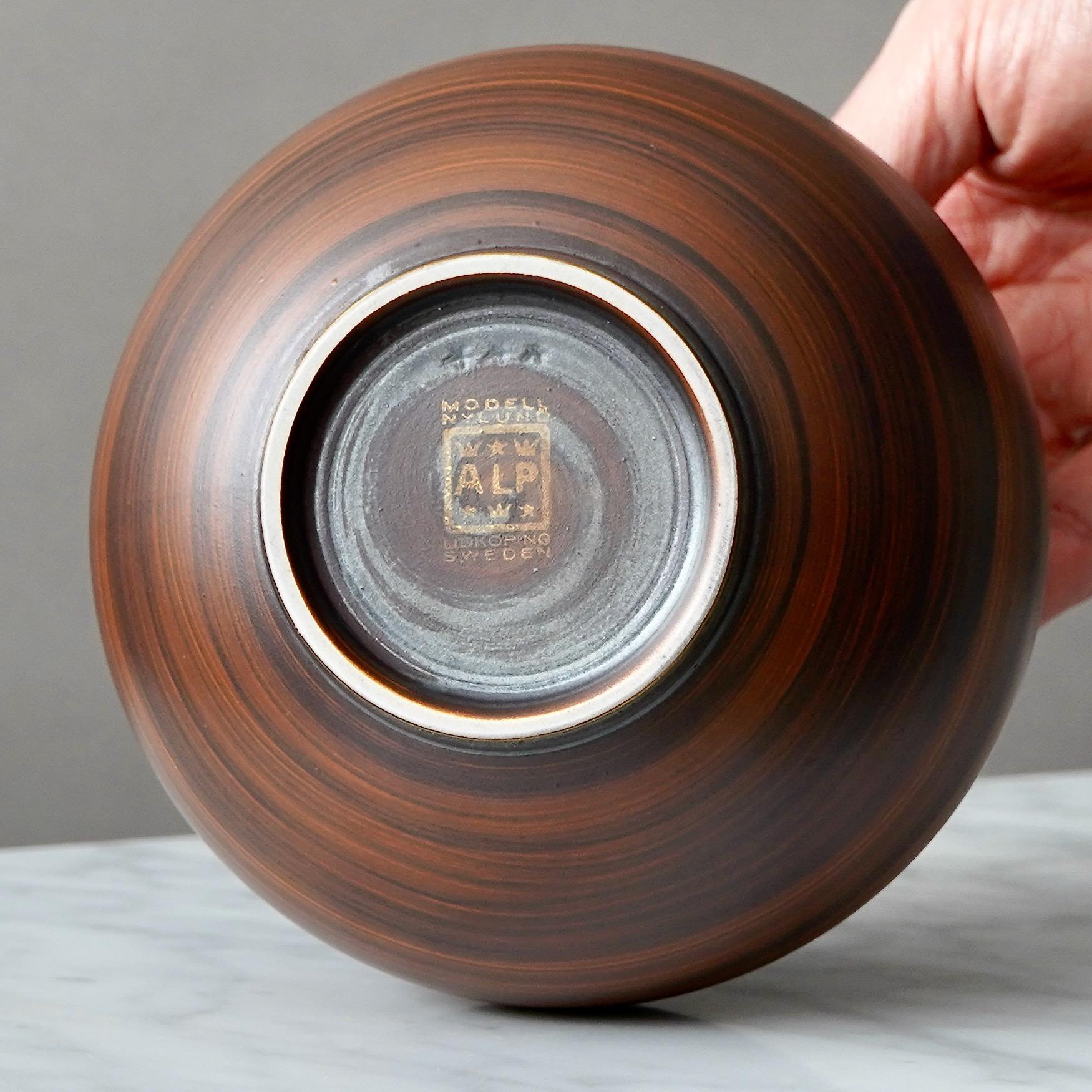 Vase Art déco en grès brun et or de Gunnar Nylund. ALP, Suède, années 1930 en vente 3
