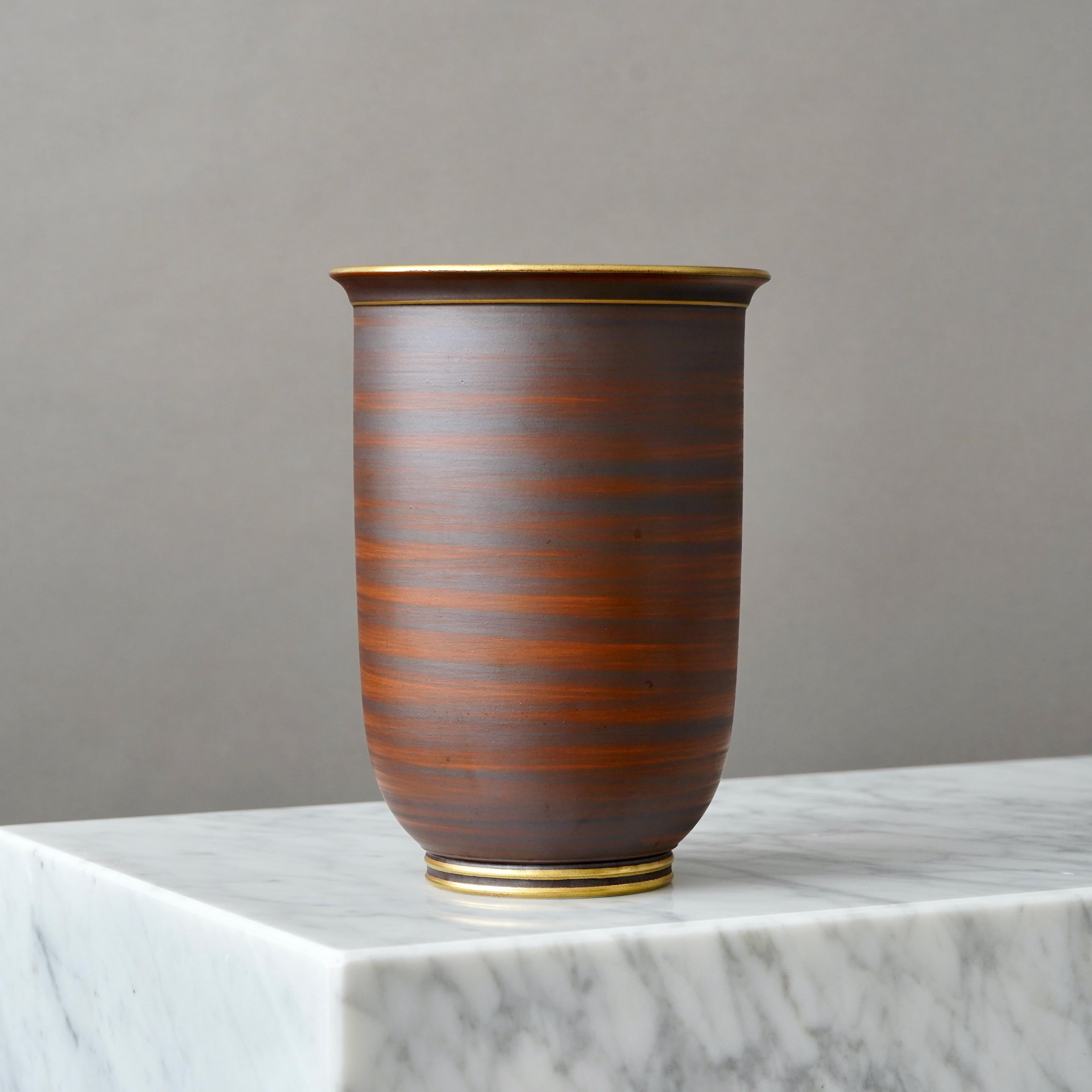 Hand-Painted Art Deco Stoneware Vase in Brown and Gold by Gunnar Nylund. ALP, Sweden, 1930s