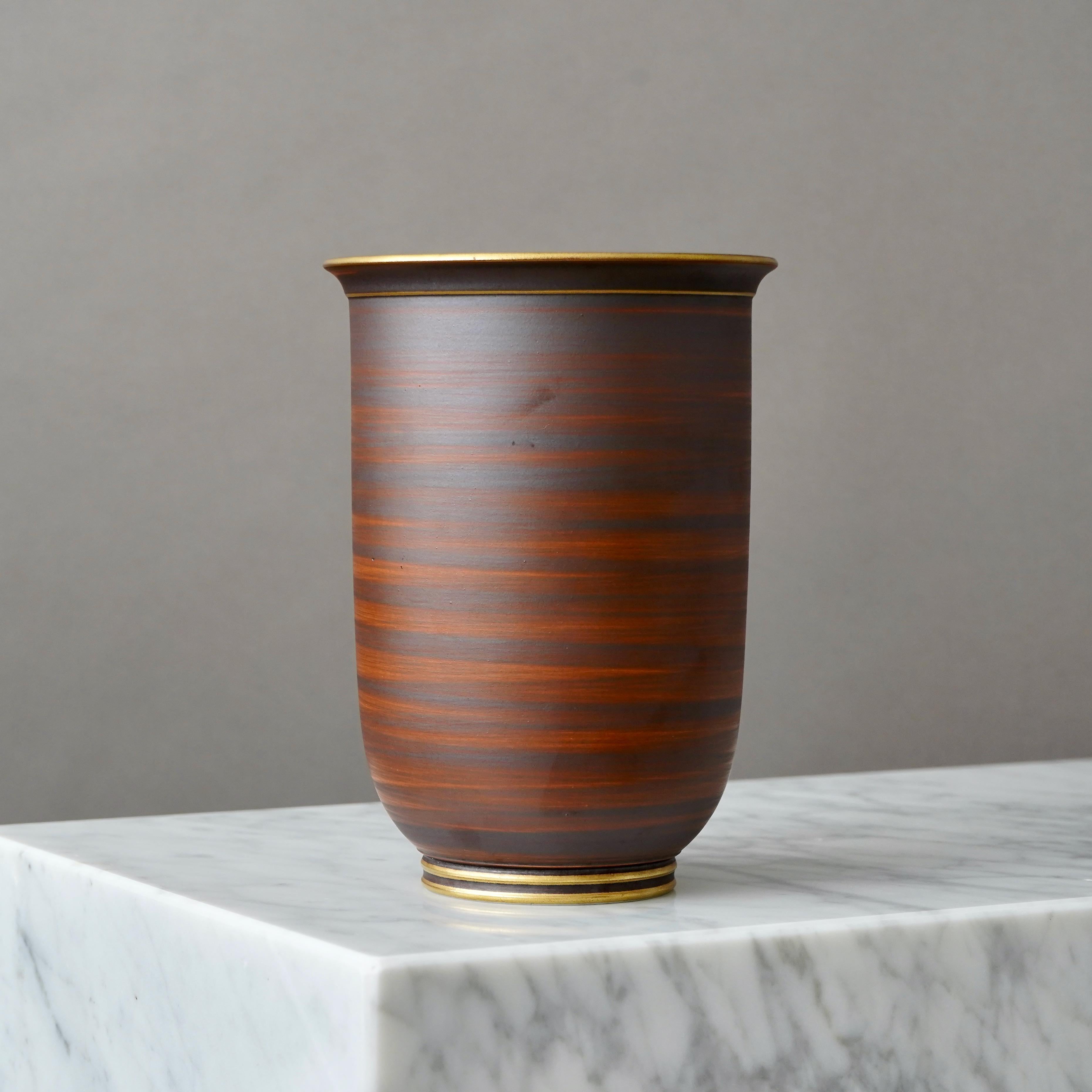 Ceramic Art Deco Stoneware Vase in Brown and Gold by Gunnar Nylund. ALP, Sweden, 1930s