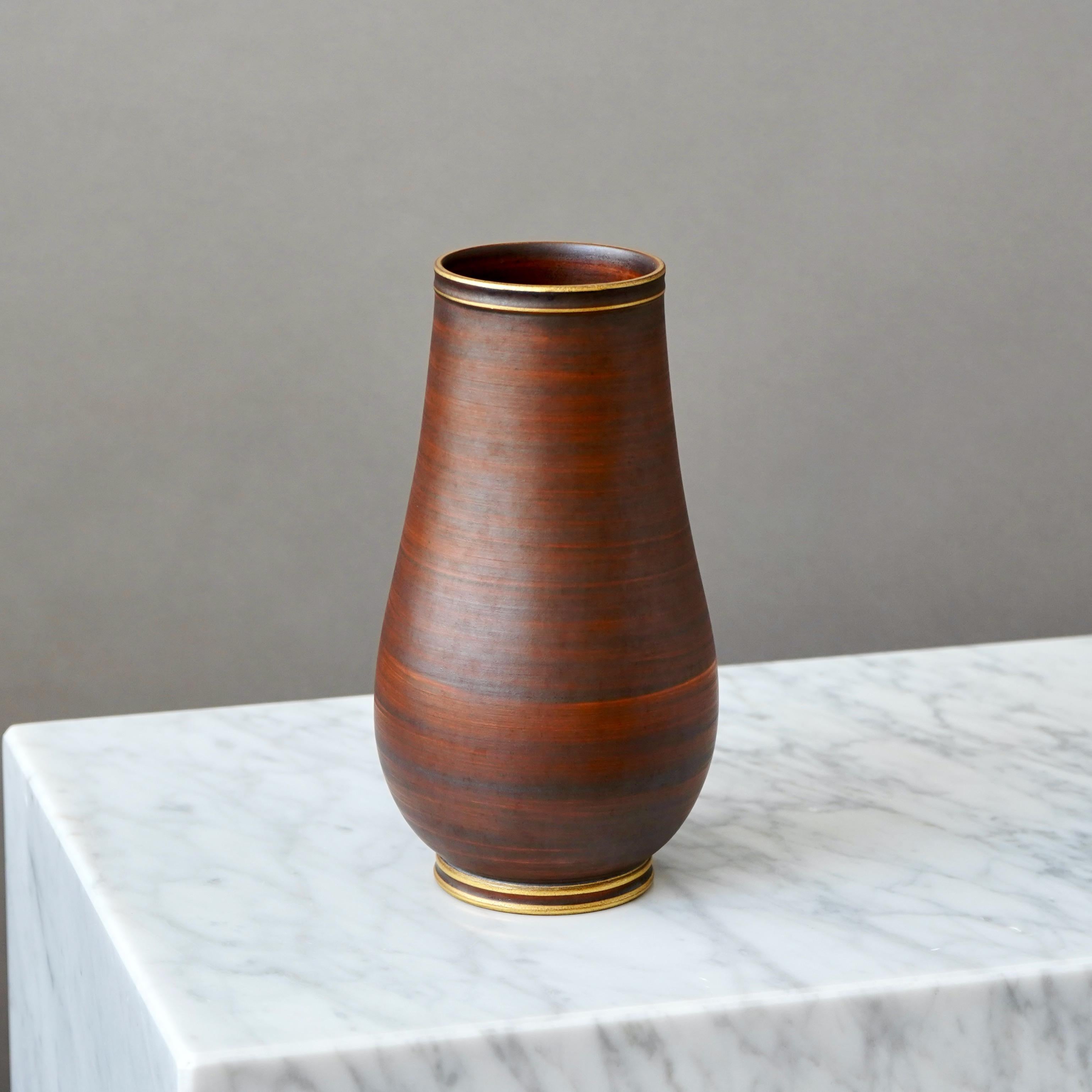 Swedish Art Deco Stoneware Vase in Brown and Gold by Gunnar Nylund. ALP, Sweden, 1930s For Sale